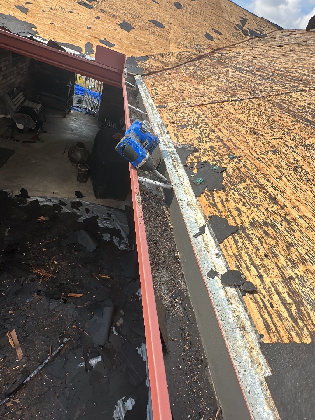 Residential Roofing Installation using Owen's Corning Duration (Lifetime) Shingles by Roof Repair Company