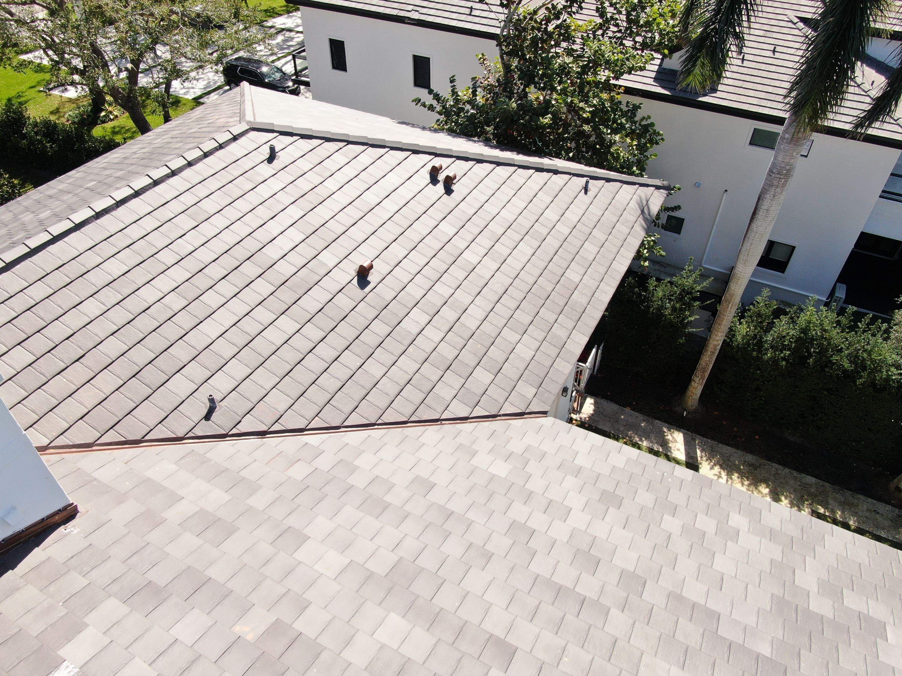 Ludowici - LudoSlate - Vermont Gray Black by Istueta Roofing