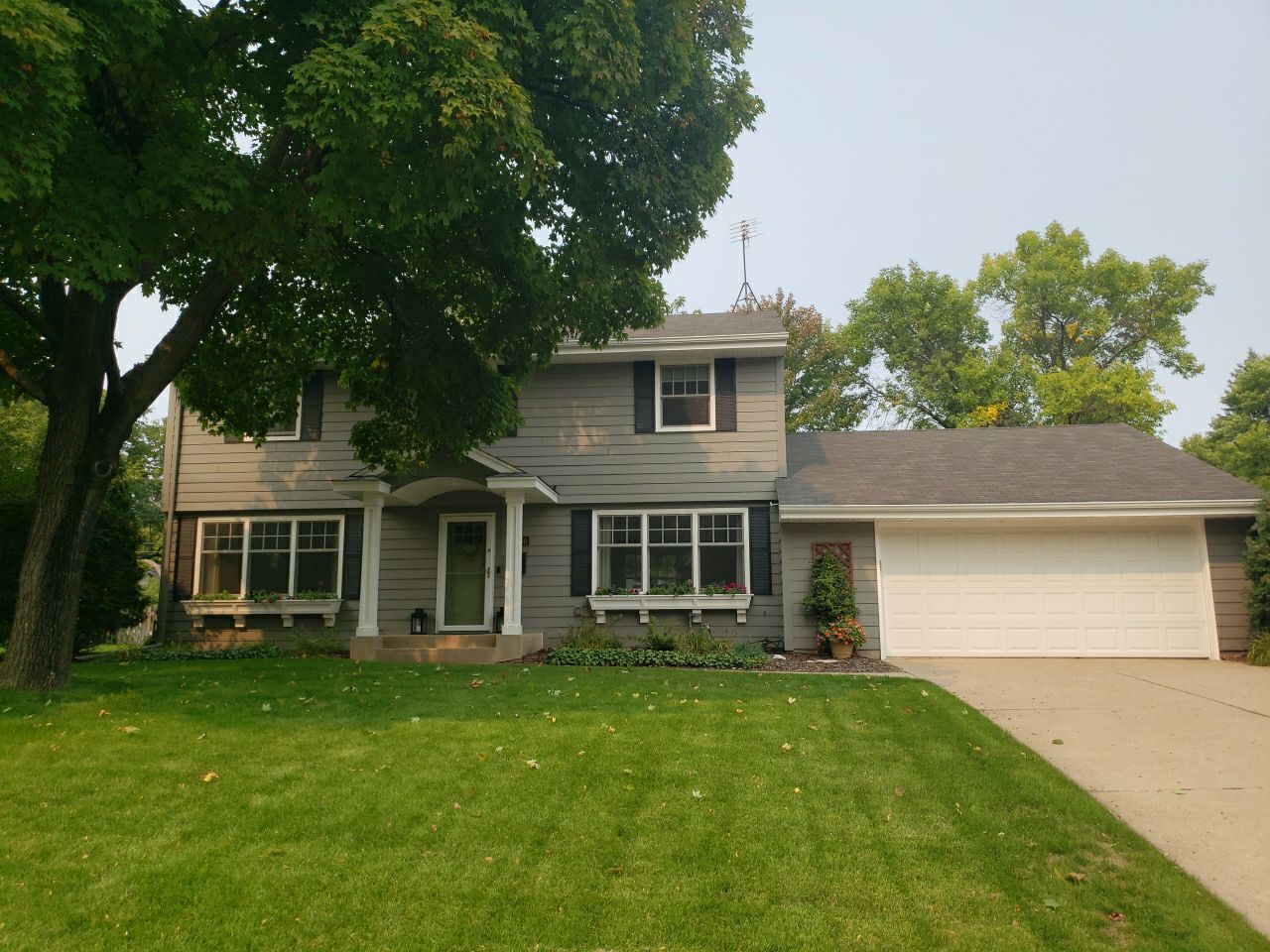 Roof and Gutter Replacement – Edina, MN by First Impressions Exteriors