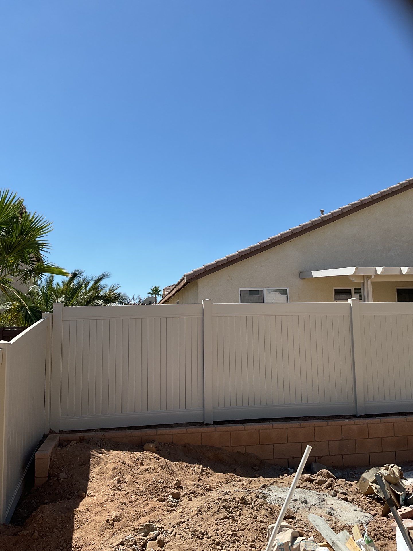 Fence Installation using Vinyl by Fence Guys Inc. 