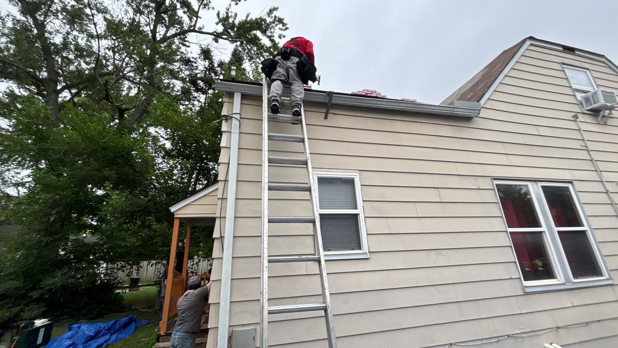Roof Replacement using Owens Corning Brownwood by 180 Contractors