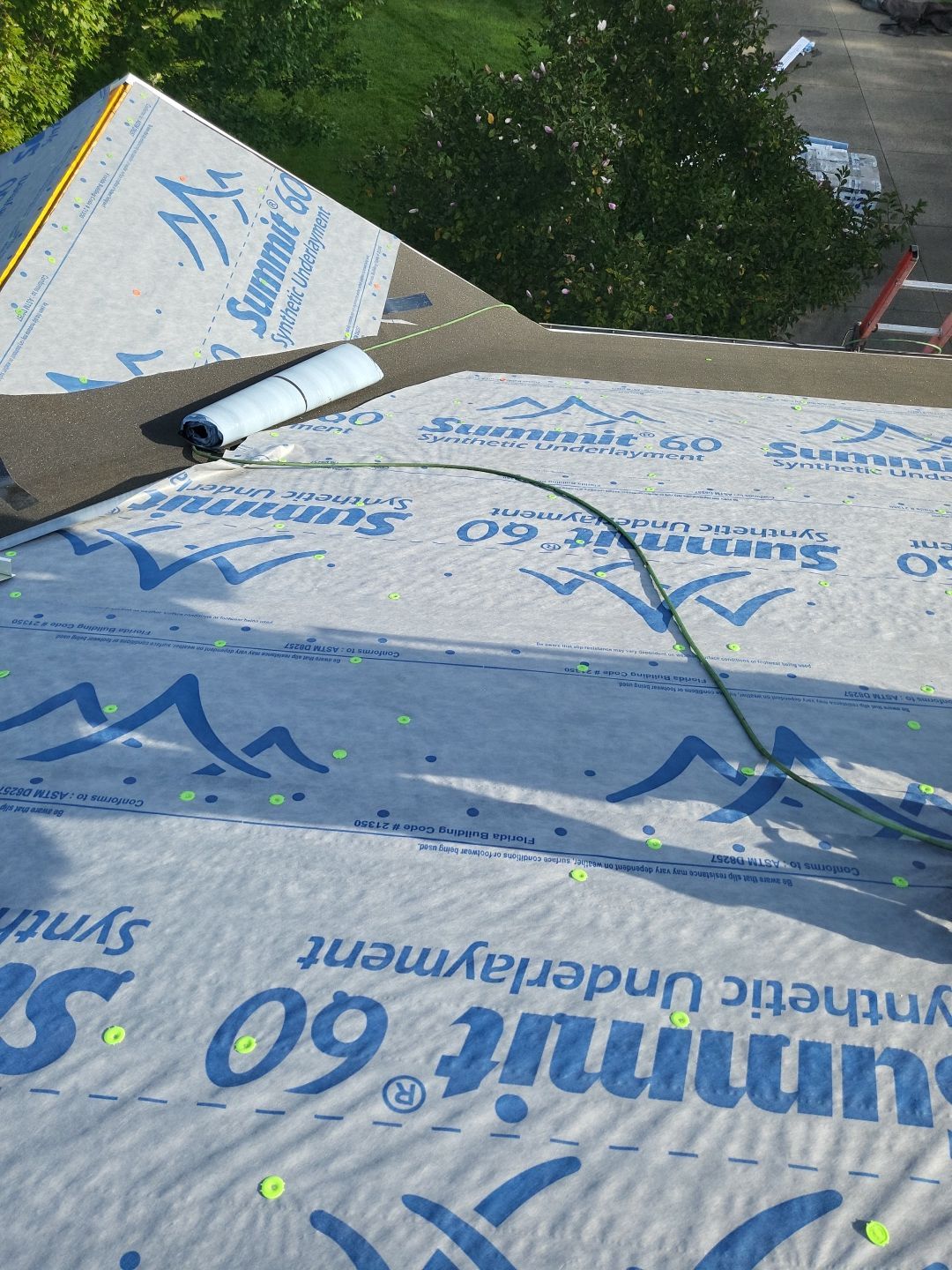Atlas Pinnacle, Color: Weathered Wood, Drip Edge, Color: Royal Brown by Eagle Eye Roofing