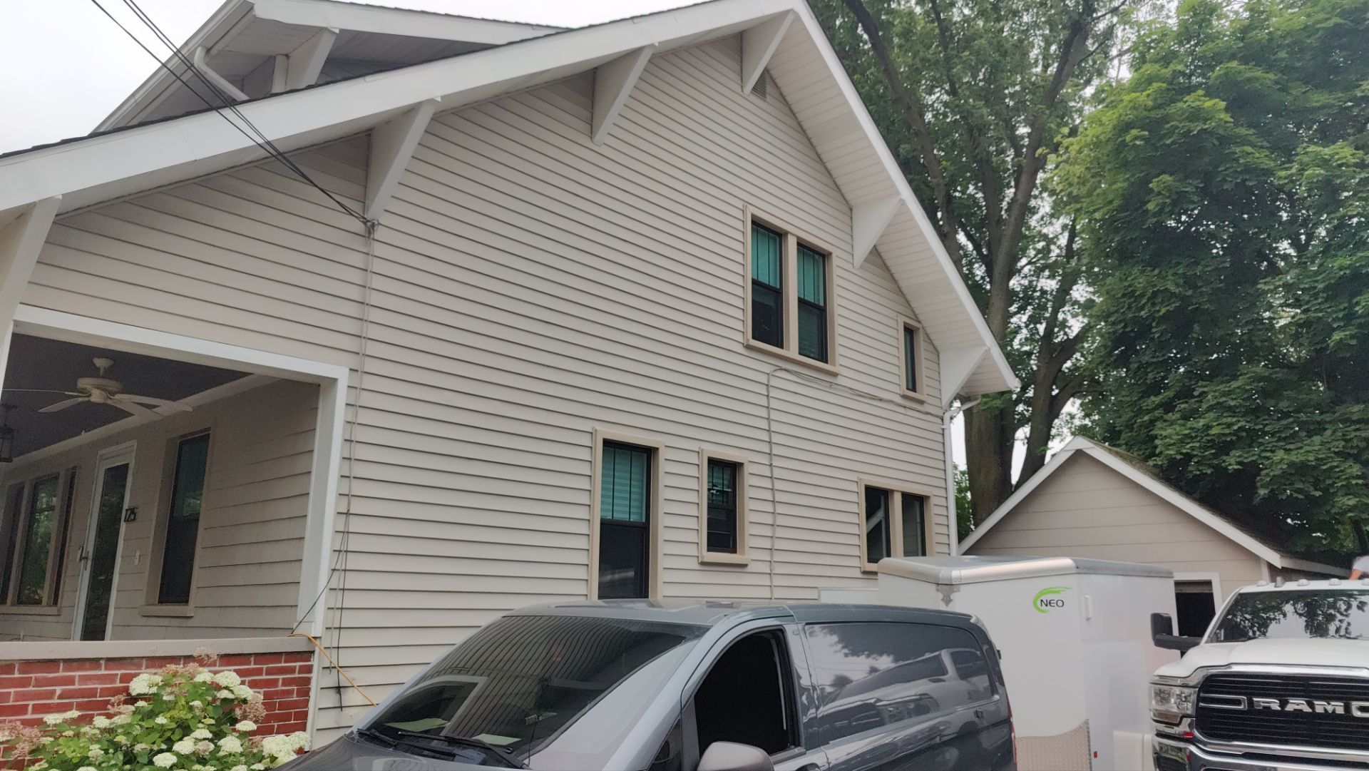 Siding Replacement using Alside Charter Oak D4.5" Deep Moss by 180 Contractors