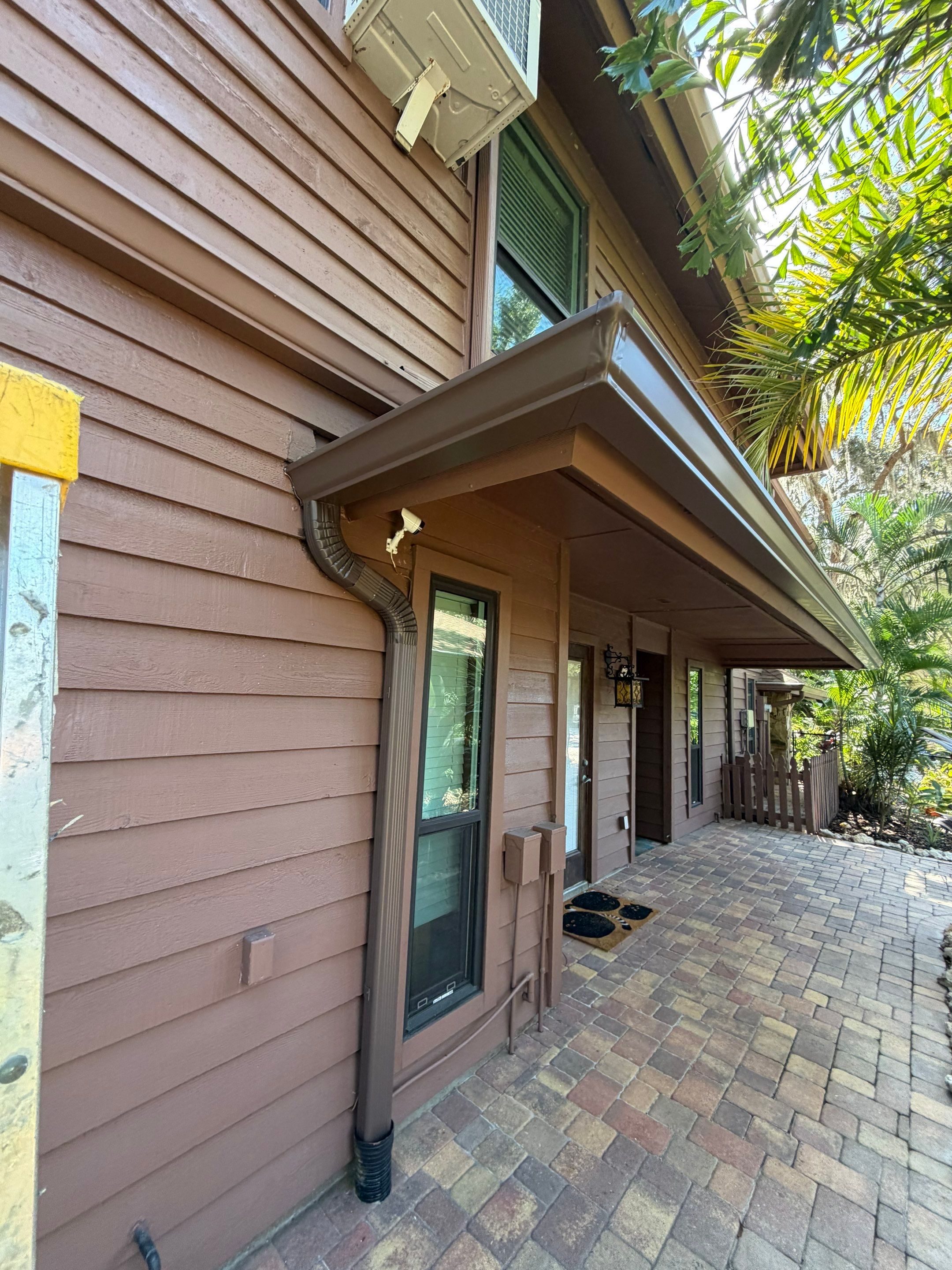 6-inch Seamless Gutters Installed in Sarasota FL by Gutter Professors