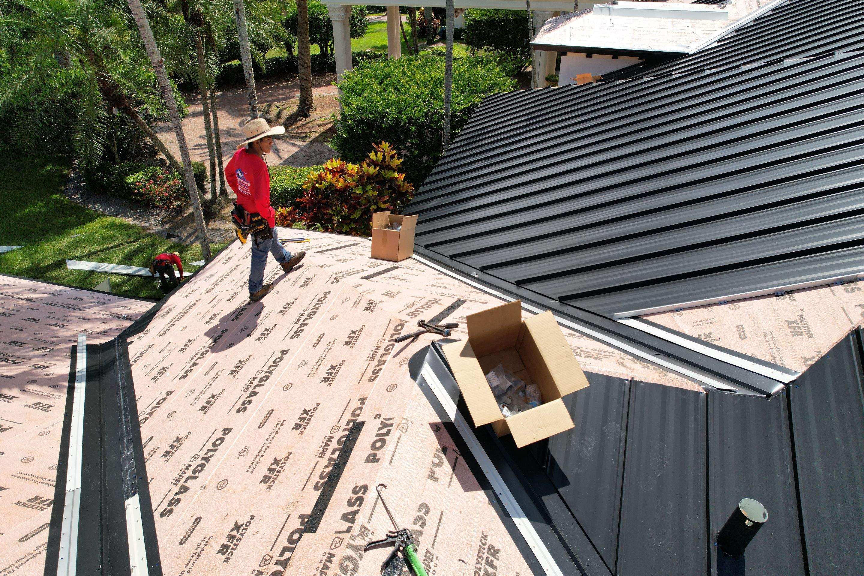 Metal Roof in Davie by Roofing Recovery