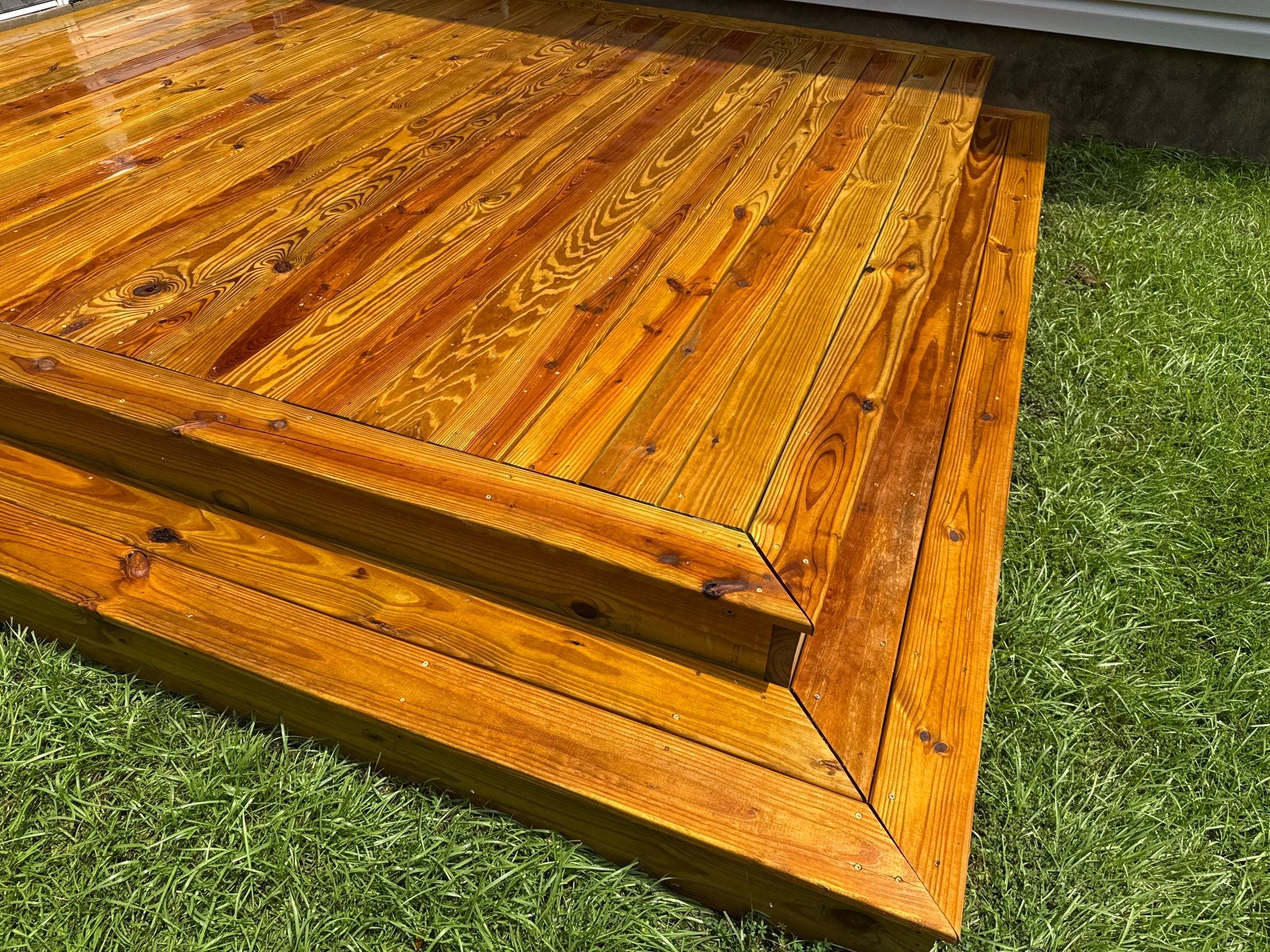 Wood Fence and Wood Deck using Wood Sealant by DuraSeal