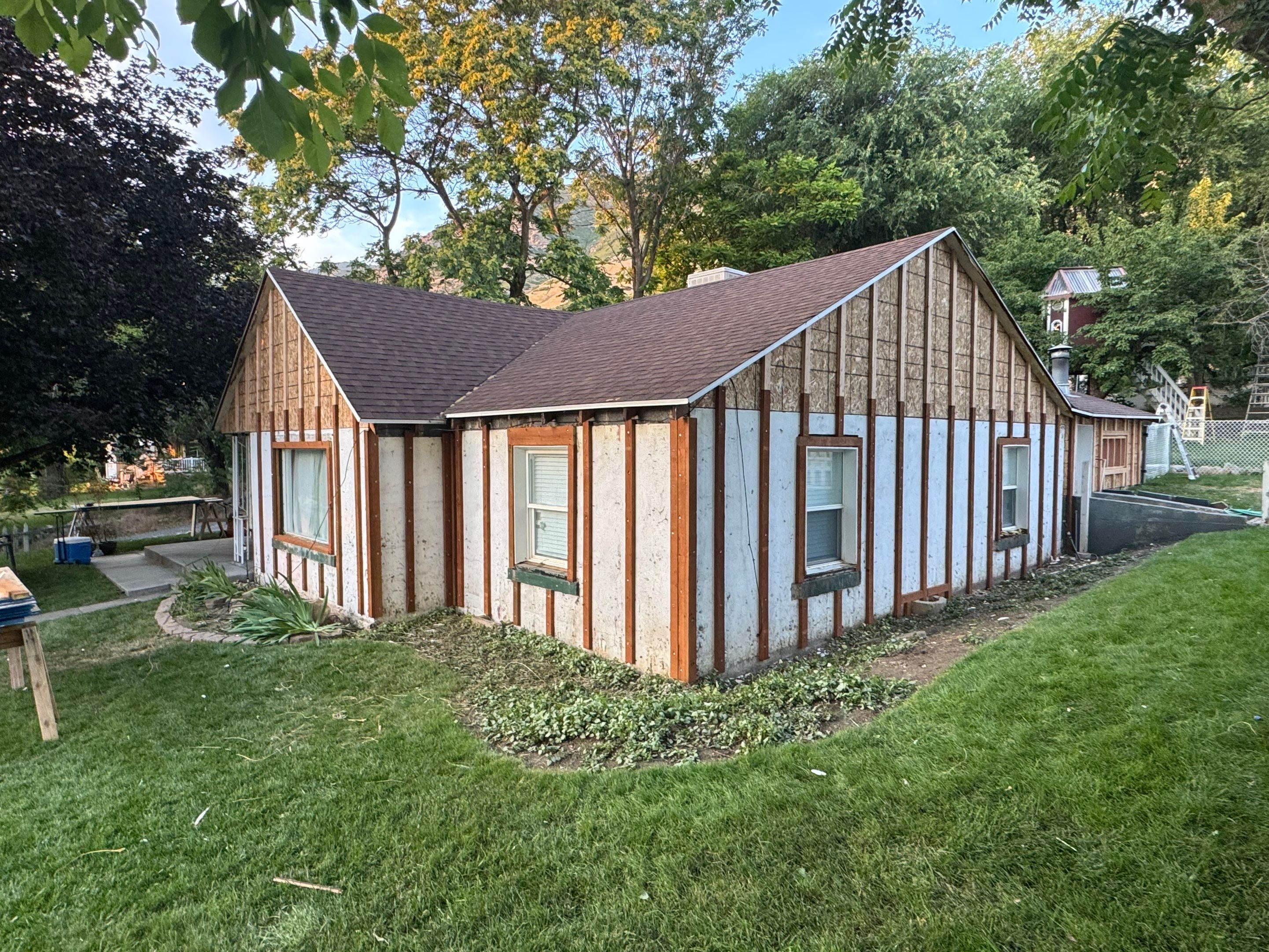 Farmington | Custom Hardie Mixed Siding | Thyme Green & White by Ideal Siding Utah