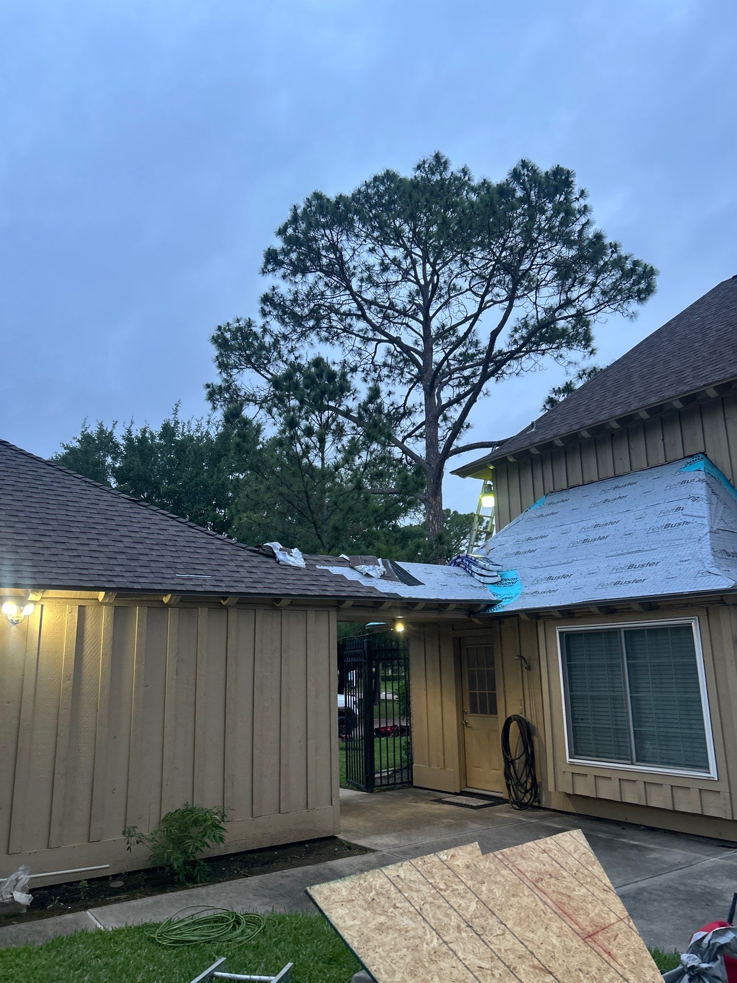 Roof Replacement in Houston TX by Roof Repair Company