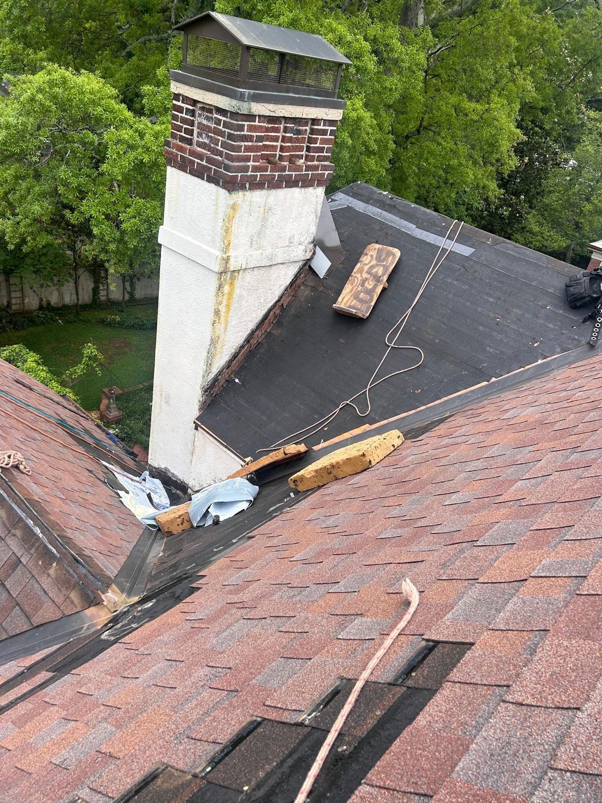 Midtown Memphis Residential Roof Replacement Featuring Asphalt Shingles and Flat Roof Membrane by Revival Roofing Services