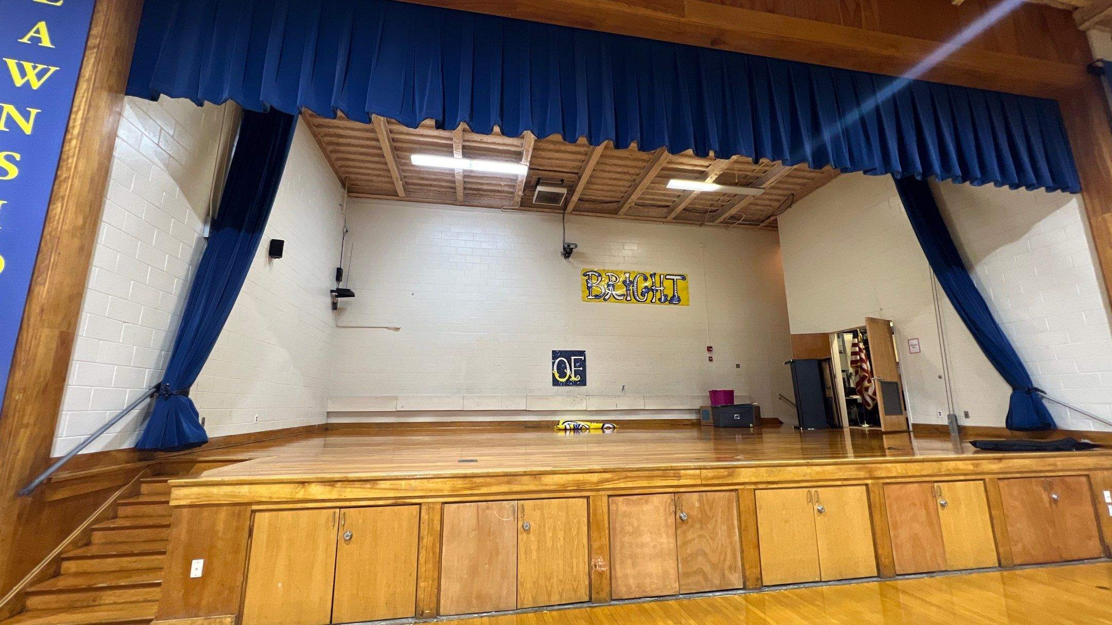 The Schools by GLSpainters