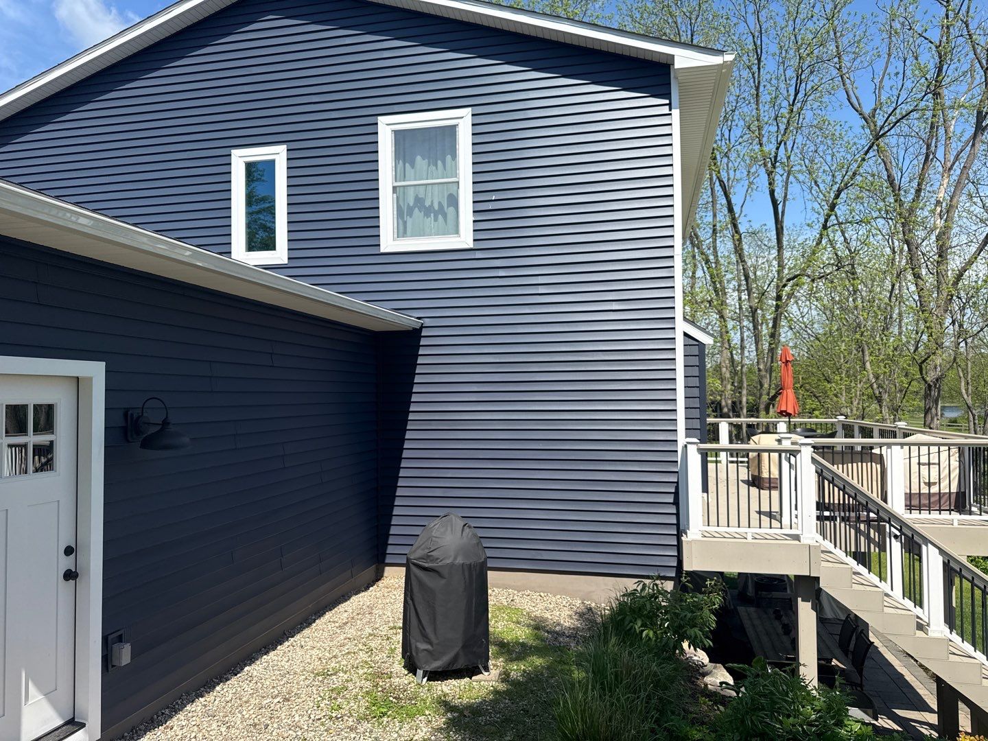 Siding Replacement using Alside Charter Oak D4.5" by 180 Contractors