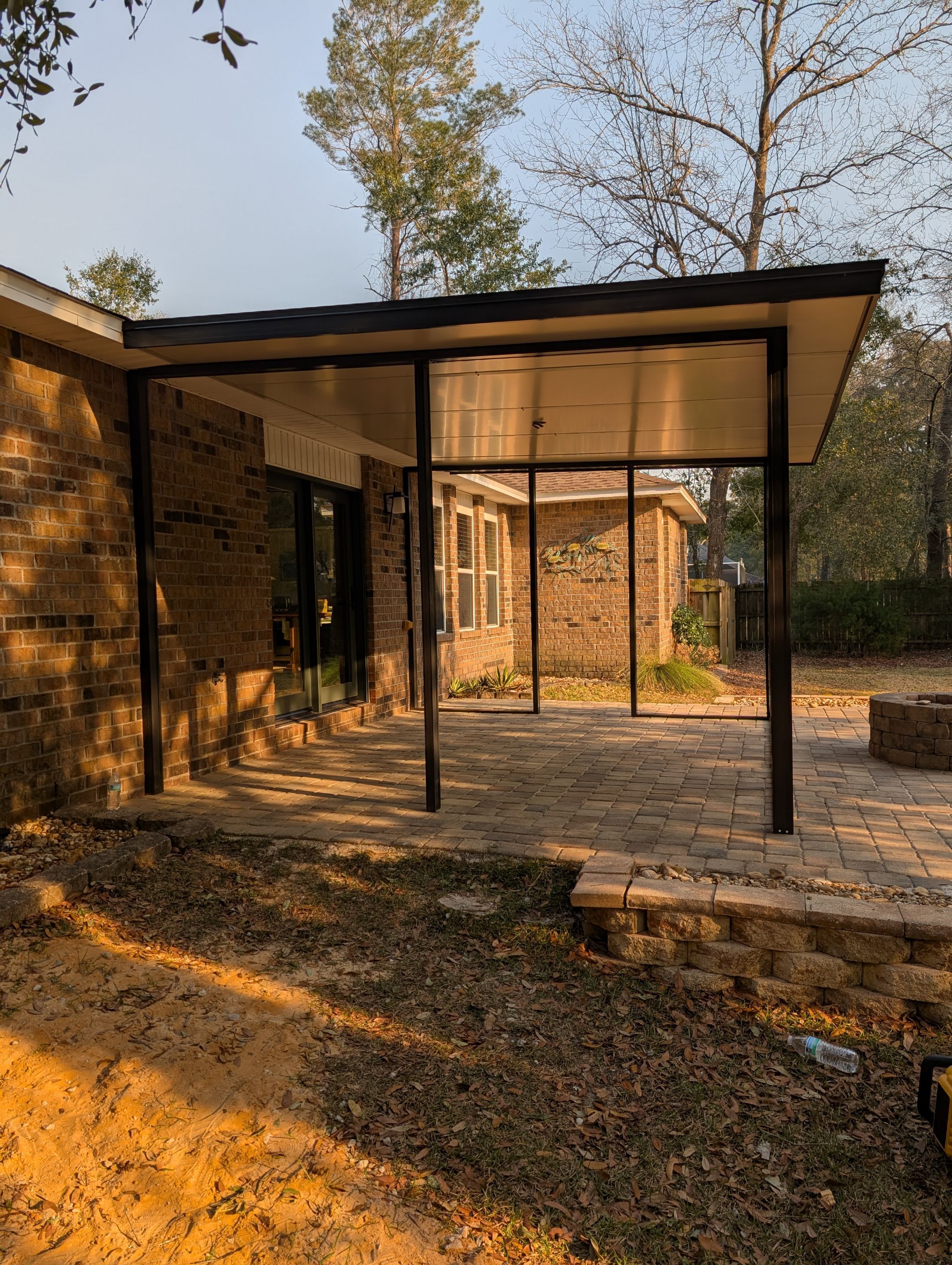 Screen Room using Colorbeam in Freeport by Titan Sunrooms