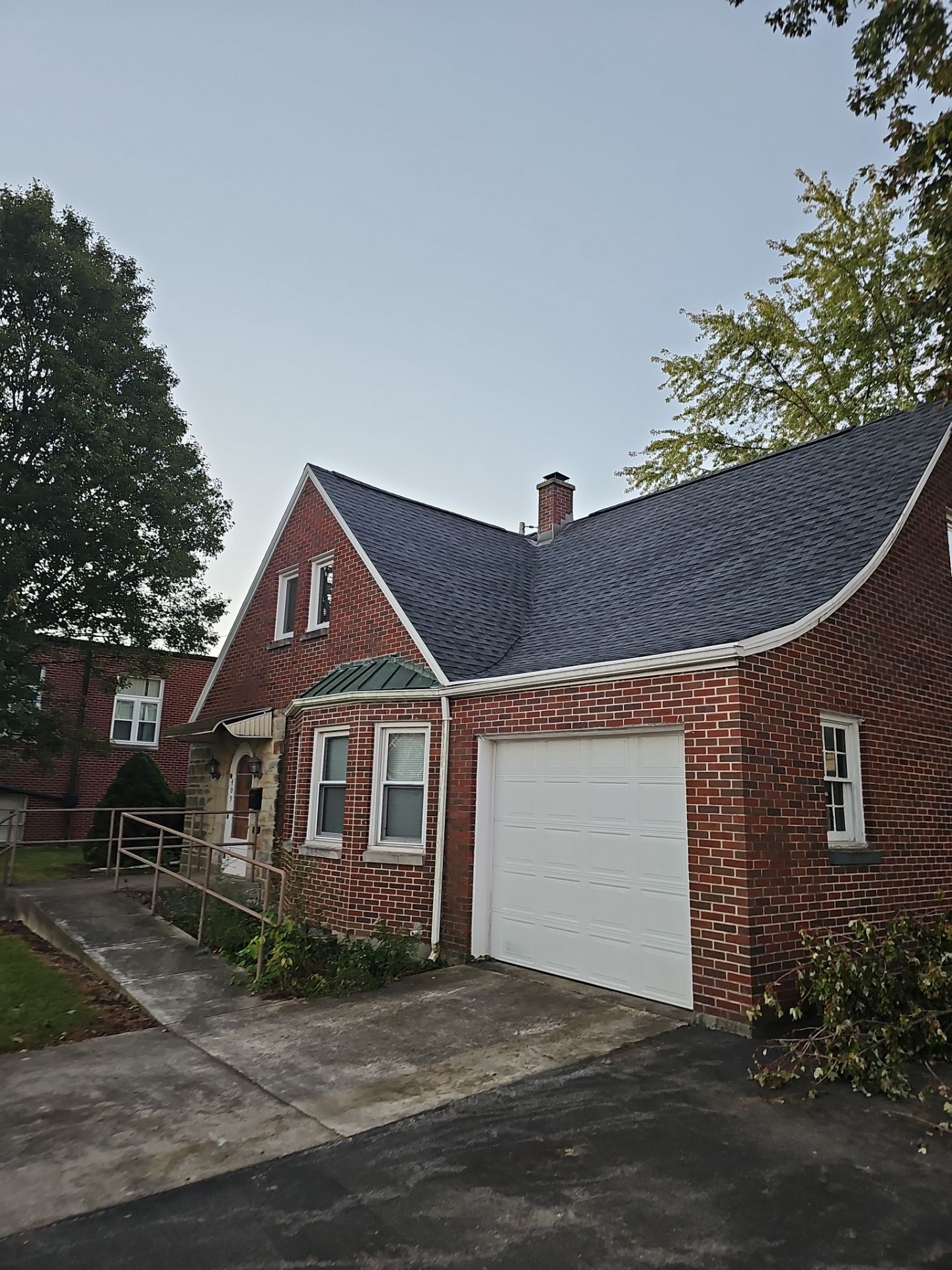 Residential Roofing Installation using GAF HDZ Pewter Gray by Nitro Roofing and Construction