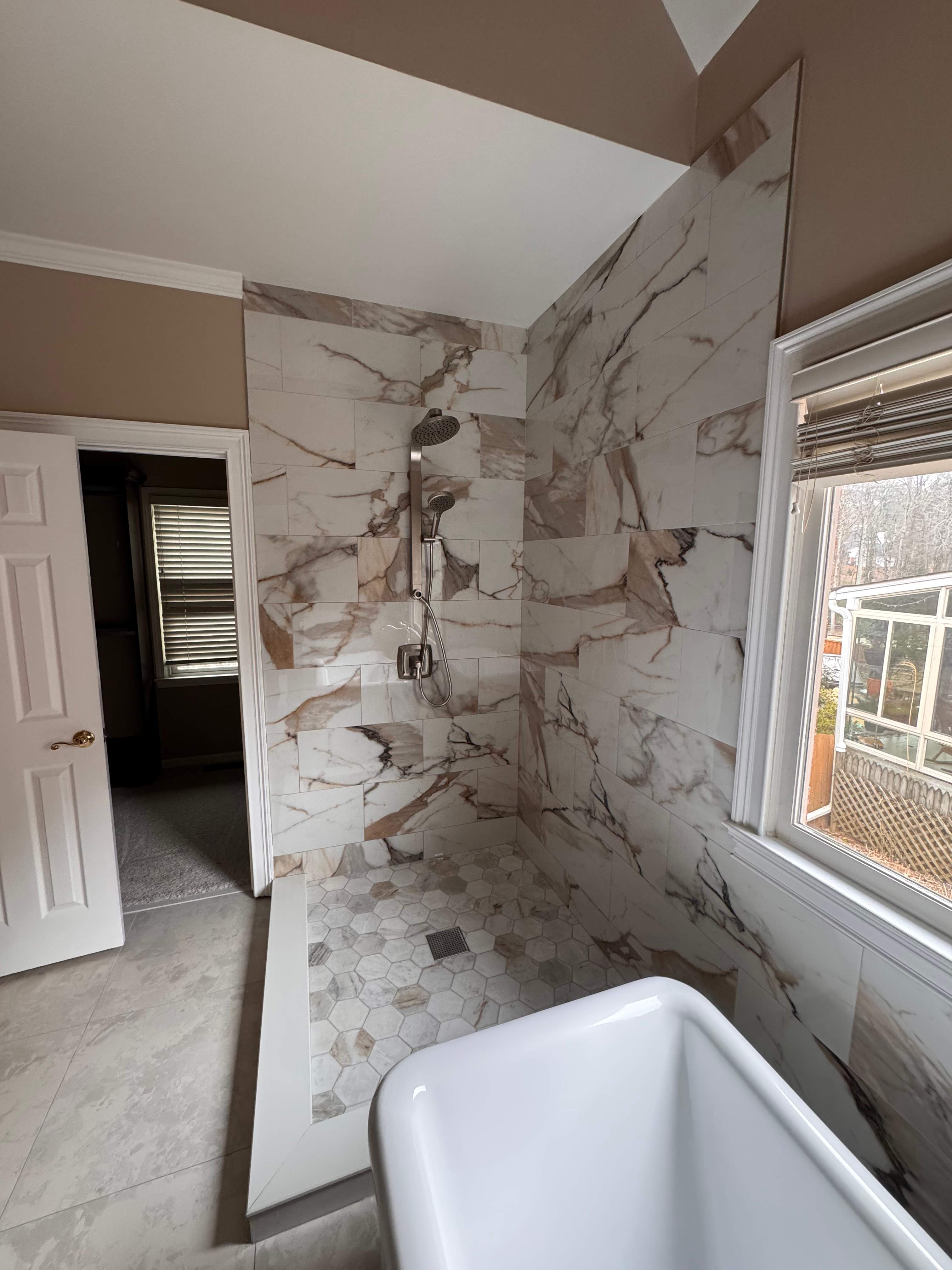 Master bathroom renovation by Prudencio