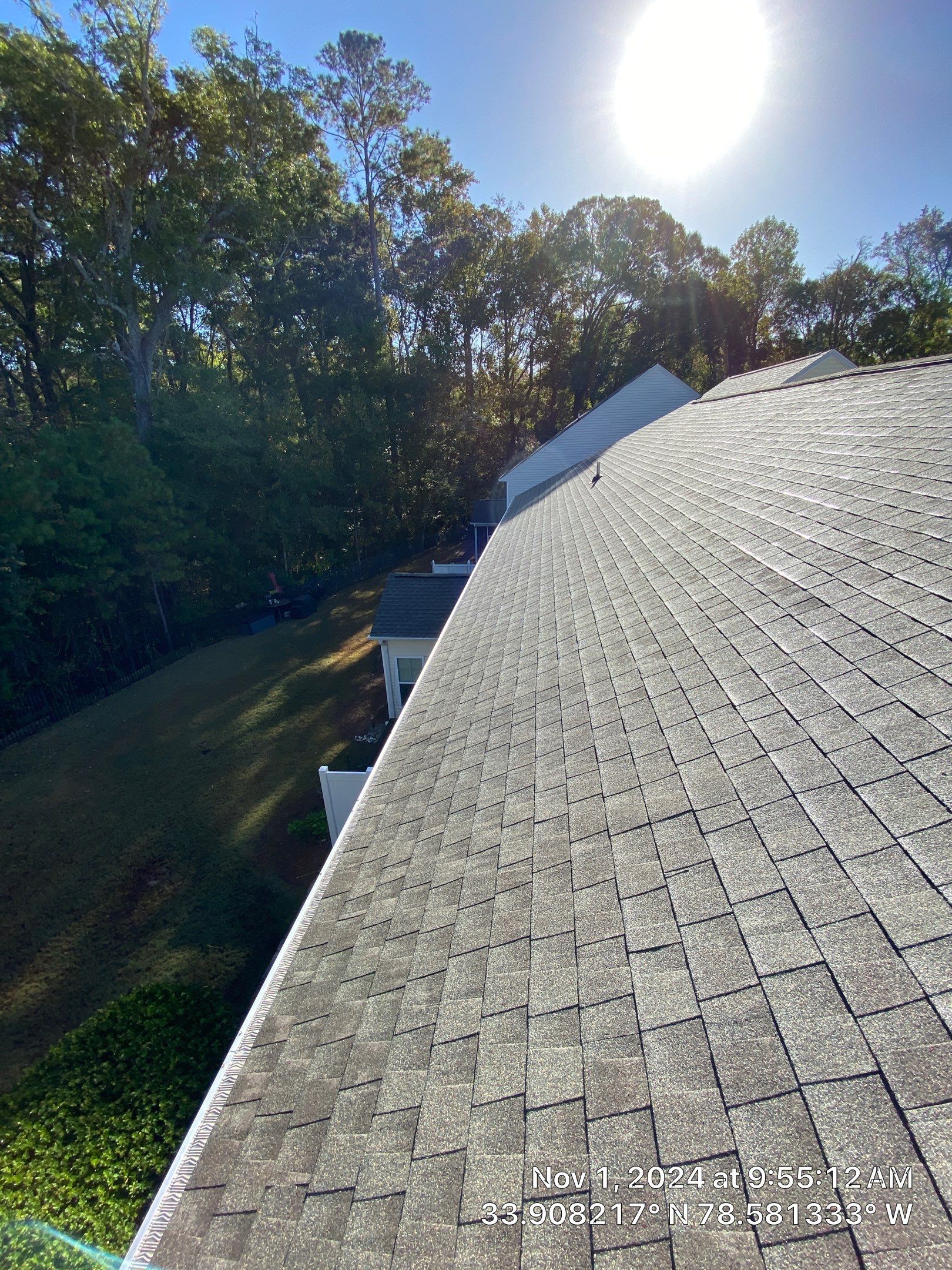 GAF HDZ - Weathered Wood by Linta Roofing Inc