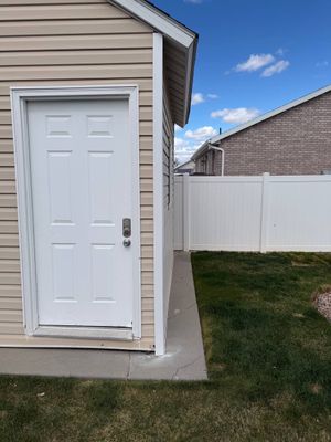 Riverton | Precision Vinyl Corner Repair | Crisp White