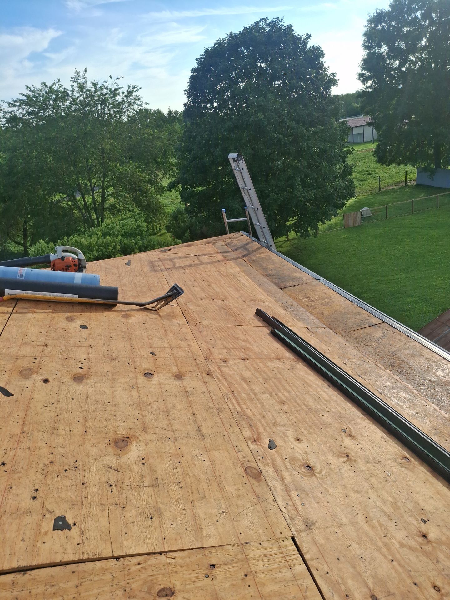 Residential Roofing Installation using GAF Timberline HDZ Williamsburg Slate by Rainstoppers Roofing