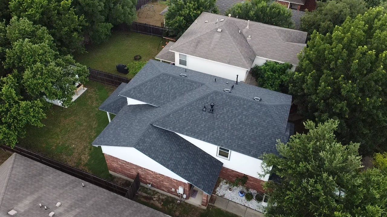 Onyx Black - Owens Corning TruDefinition Duration by RoofsOnly.com