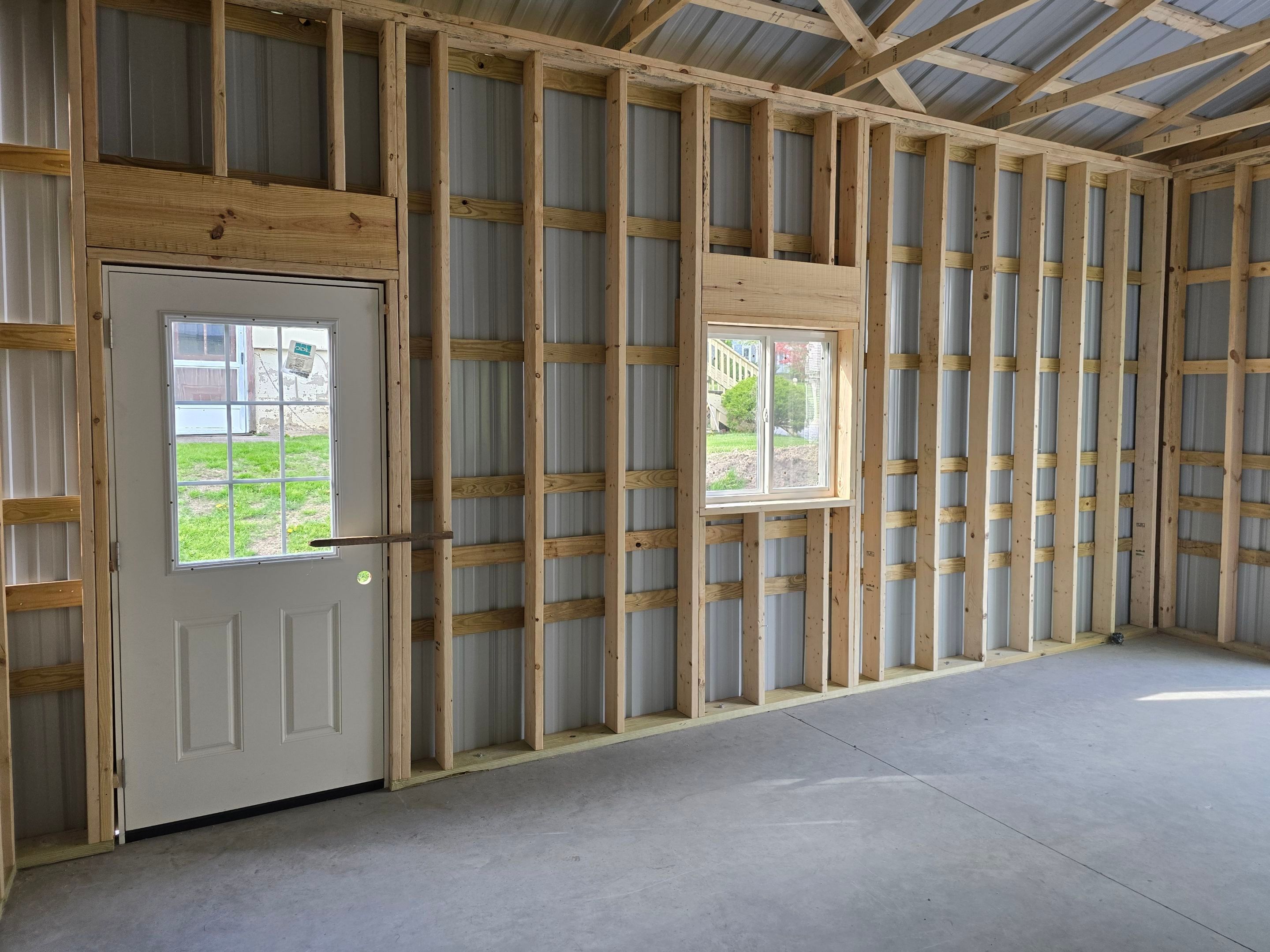 One car garage by Horst Custom Homes 