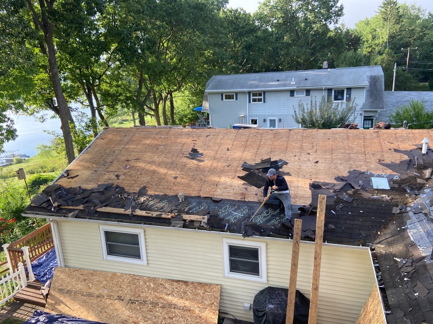 Roof Replacement using CertainTeed Landmark by 180 Contractors