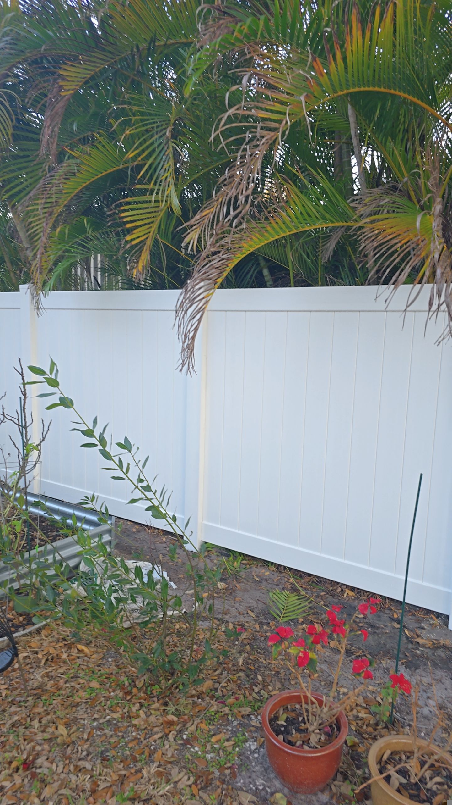 White Vinyl Fence in Port Charlotte by True Fence LLC
