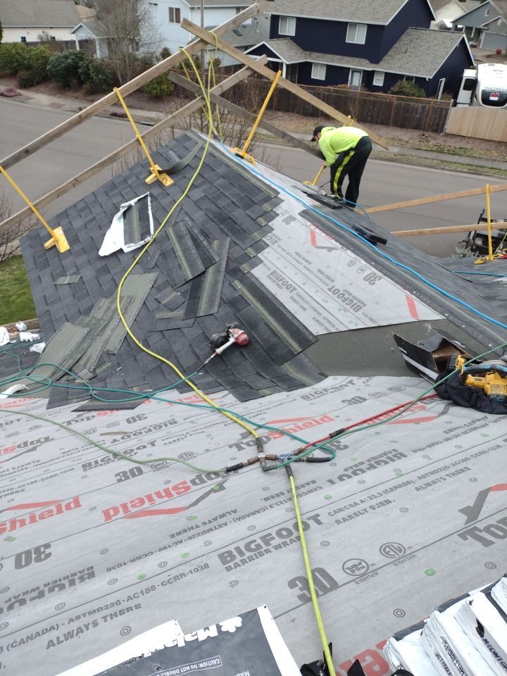 Residential Re-Roof in Albany Oregon by Orezona Building & Roofing Company, Inc.