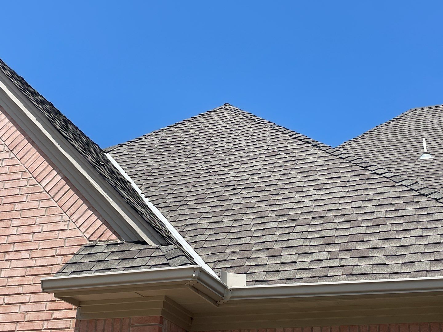 Residential Roof Replacement using CertainTeed Landmark (Weathered Wood) by Sentry Roofing
