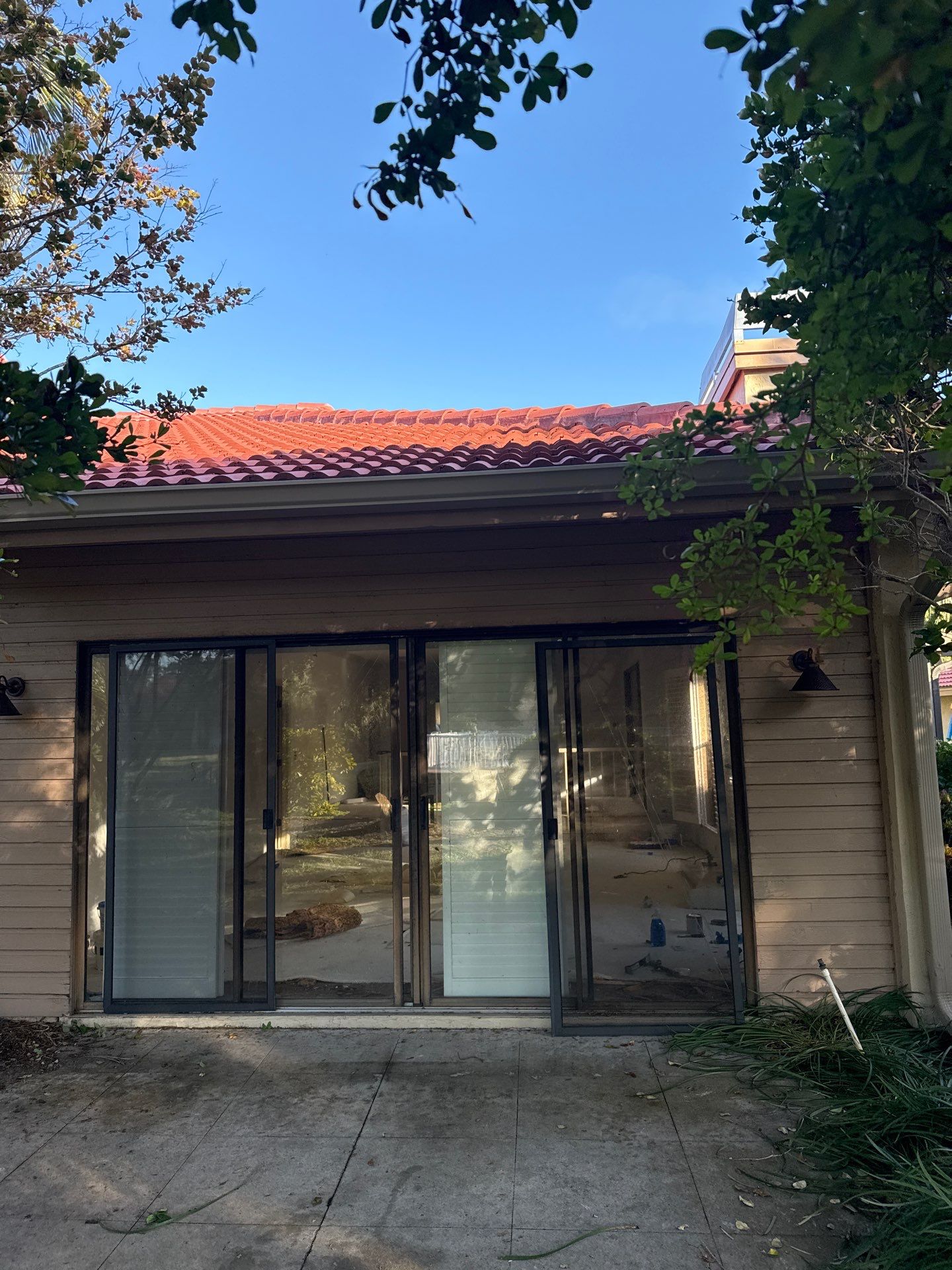 Seamless Gutter Installation in Sarasota FL by Gutter Professors