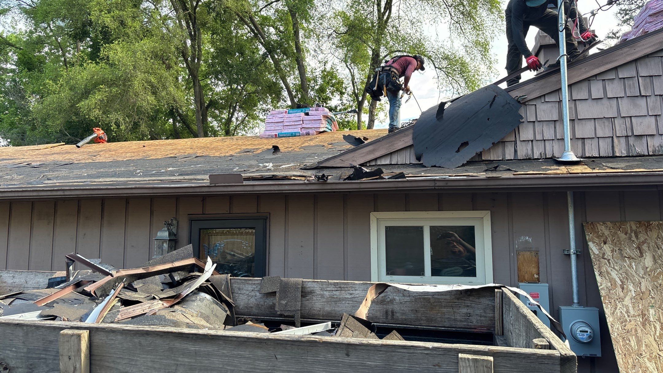 Roof Replacement using Owens Corning Summer Harvest by 180 Contractors