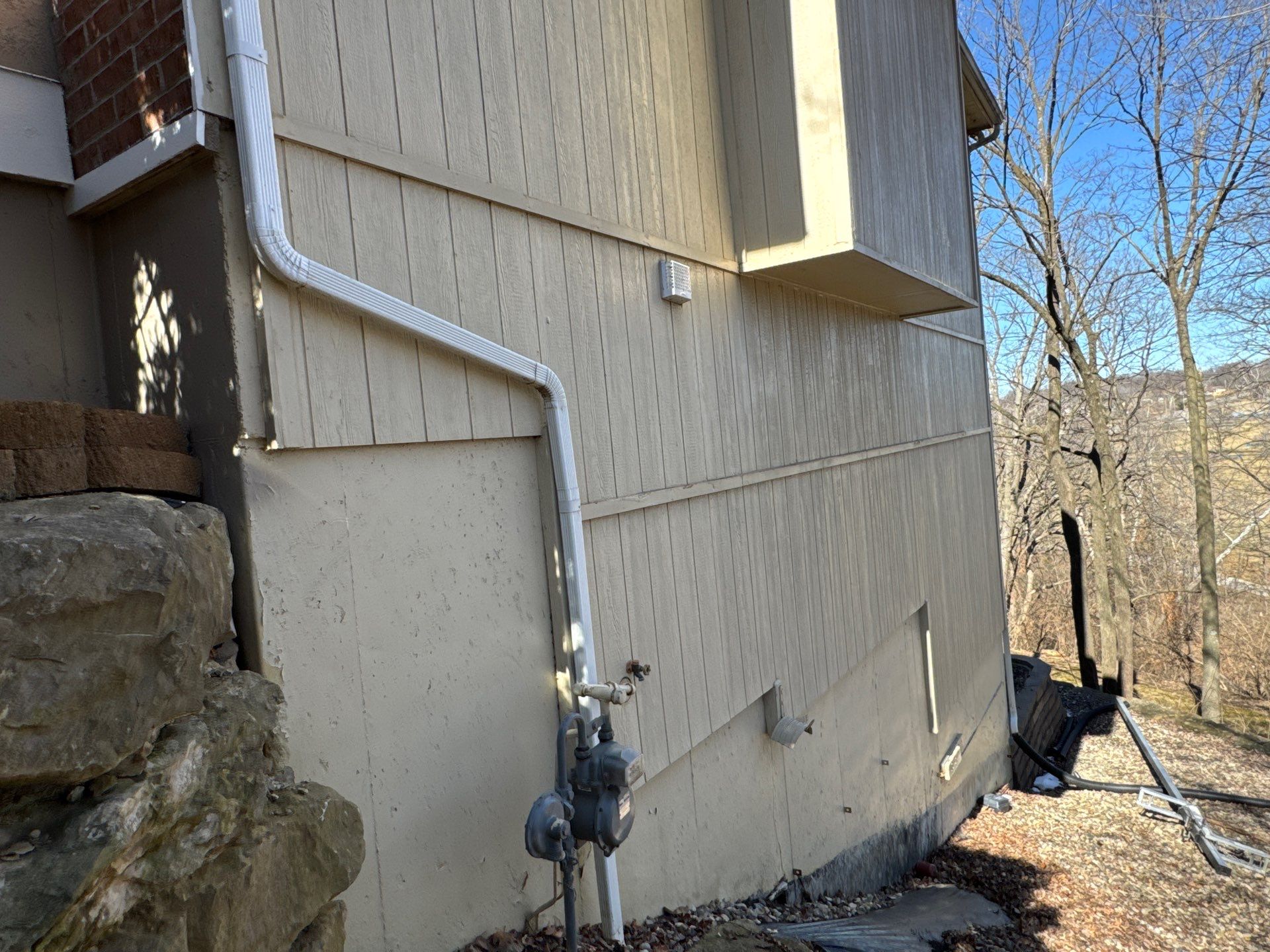 Siding Installation using Clay Market Square by EEC Windows, Siding & Roofing