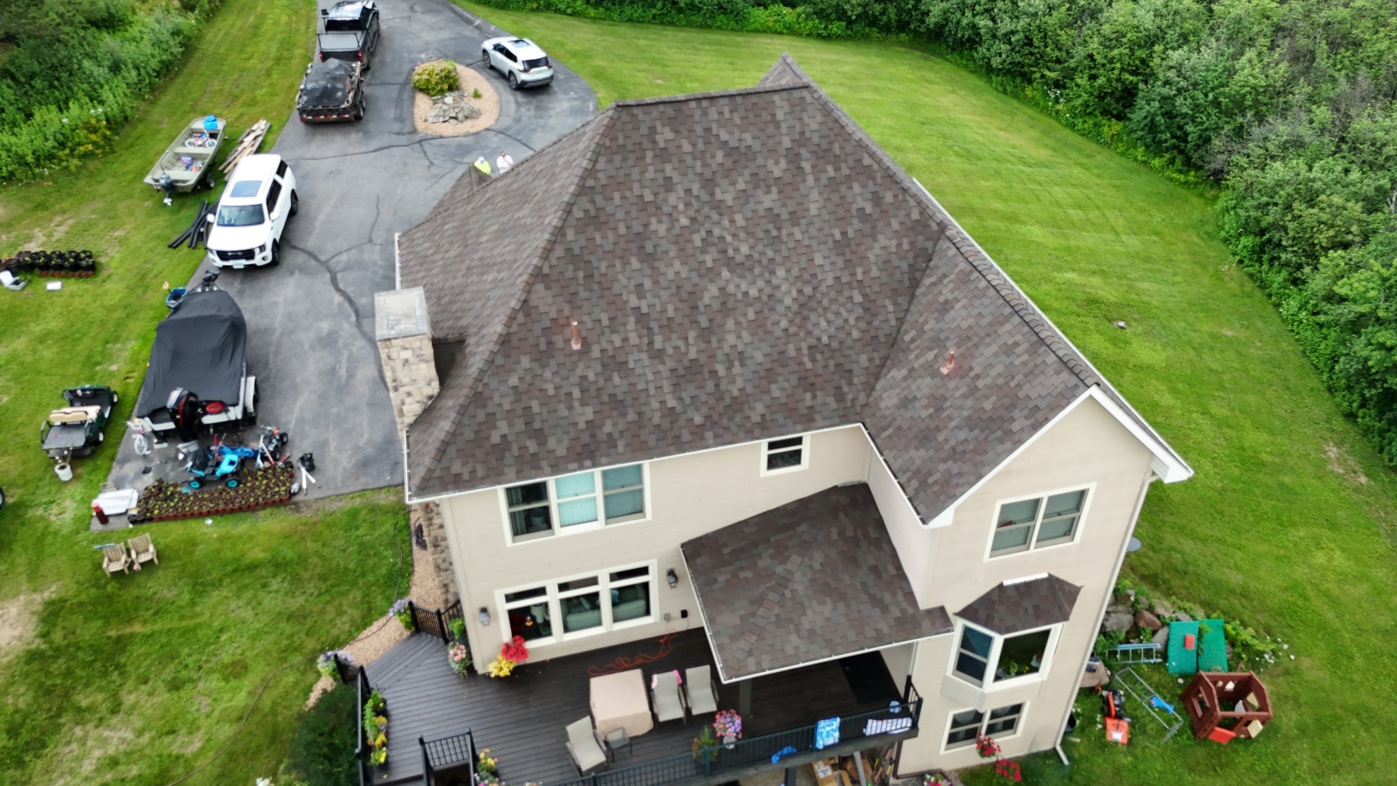 Windsor Designer Shingles  by Rhino Roofing LLC