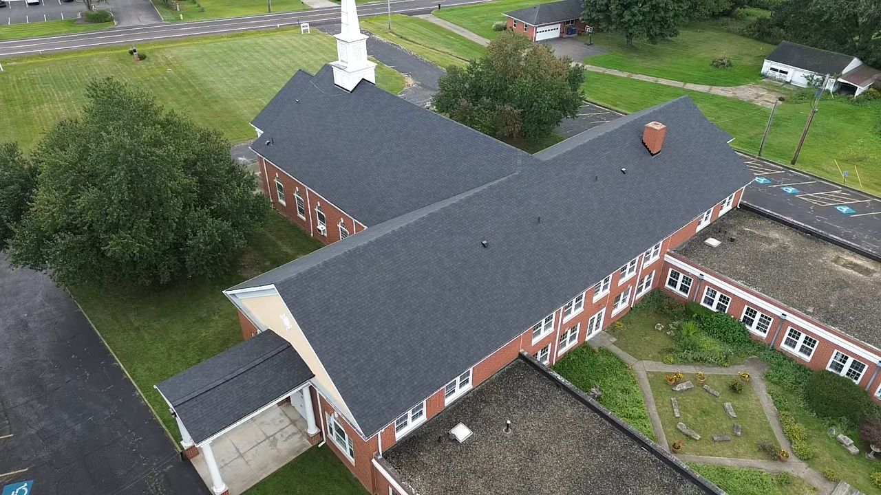 ATLAS PINNACLE COLOR: BLACK PRISTINE by Eagle Eye Roofing