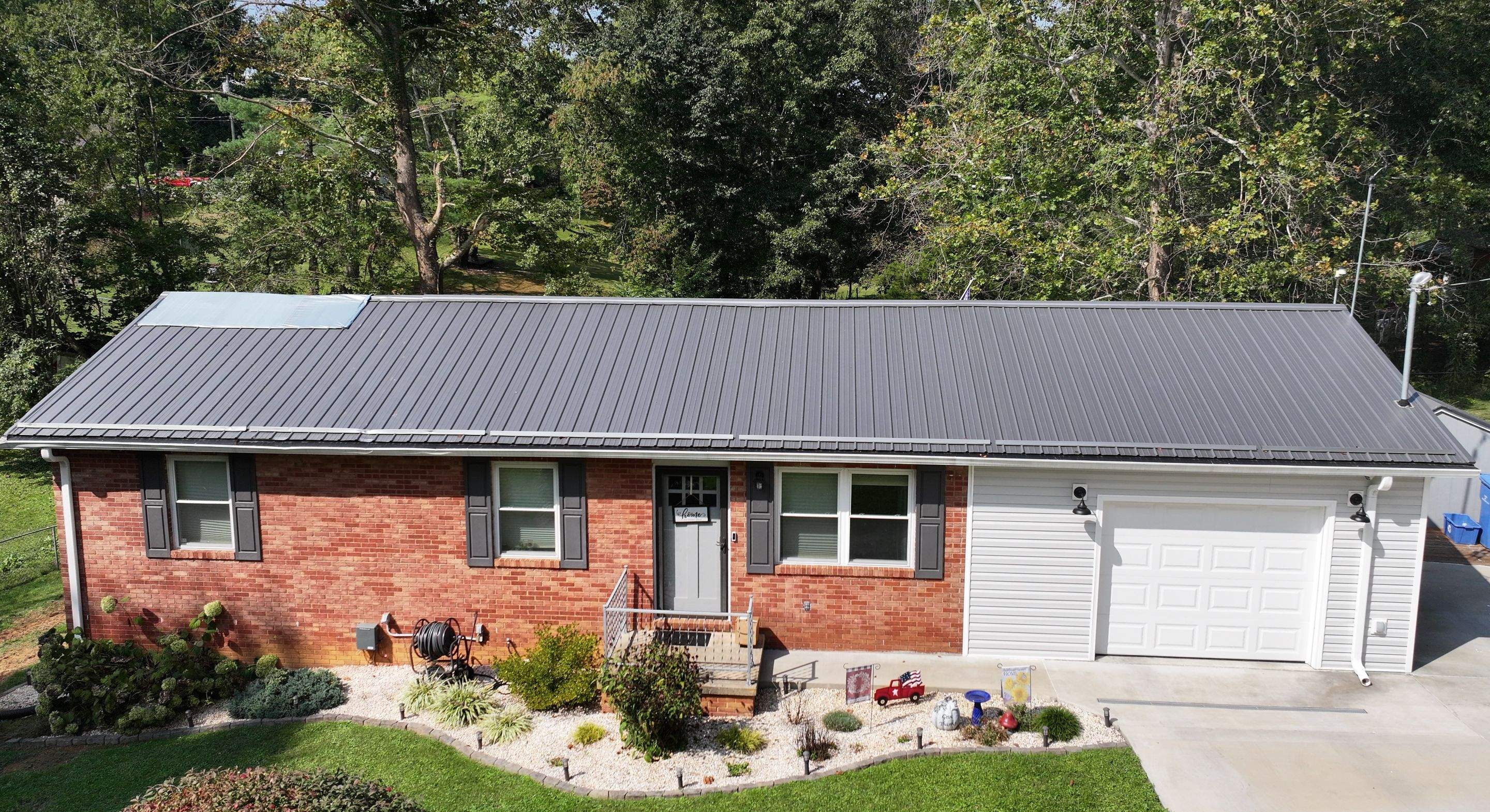 Arnold by Omnia Roofing