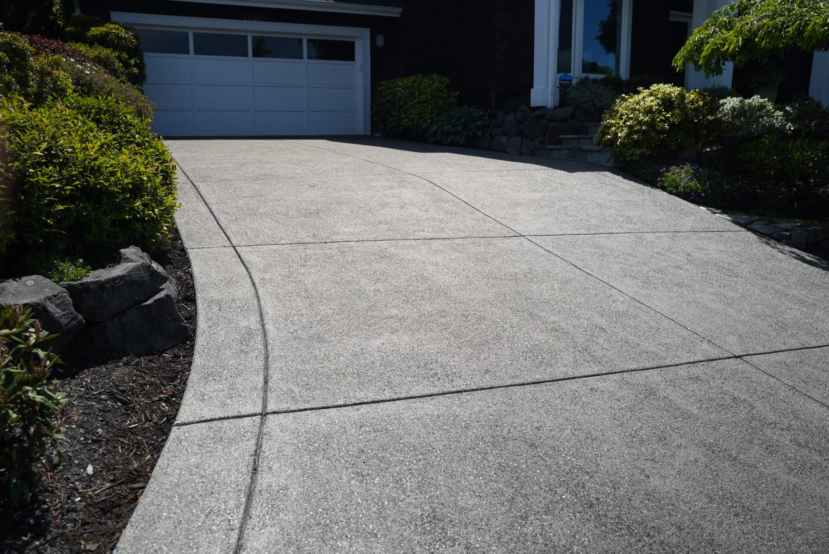 Concrete Driveway Repair | Mukilteo  by Jireh Asphalt & Concrete Inc 
