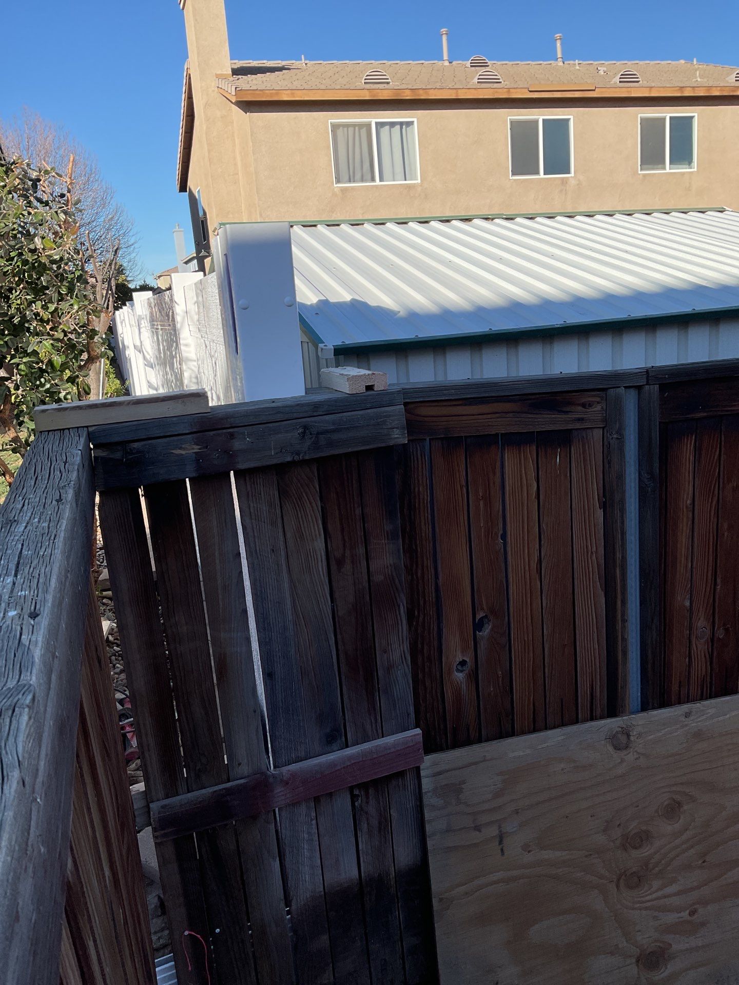 Fence Installation using Vinyl by Fence Guys Inc.