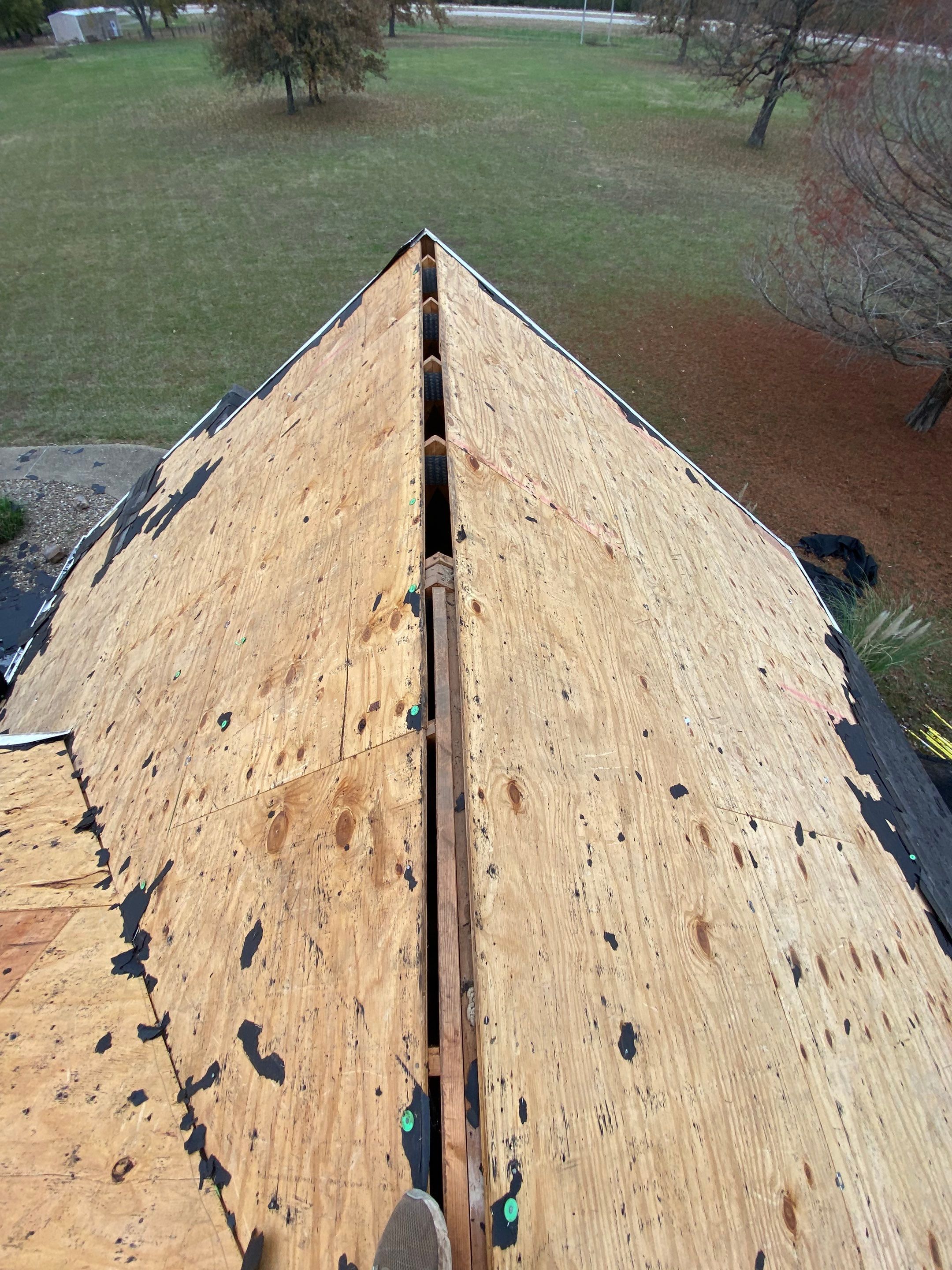 Residential Roofing Repair using Malarkey Vista: Weathered Wood  by Hostetler Roofing