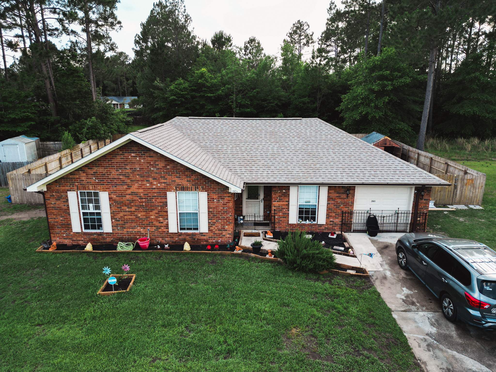 Residential Roofing Installation using Atlas Pinnacle Pristine Tan Mist by Talya Roofing