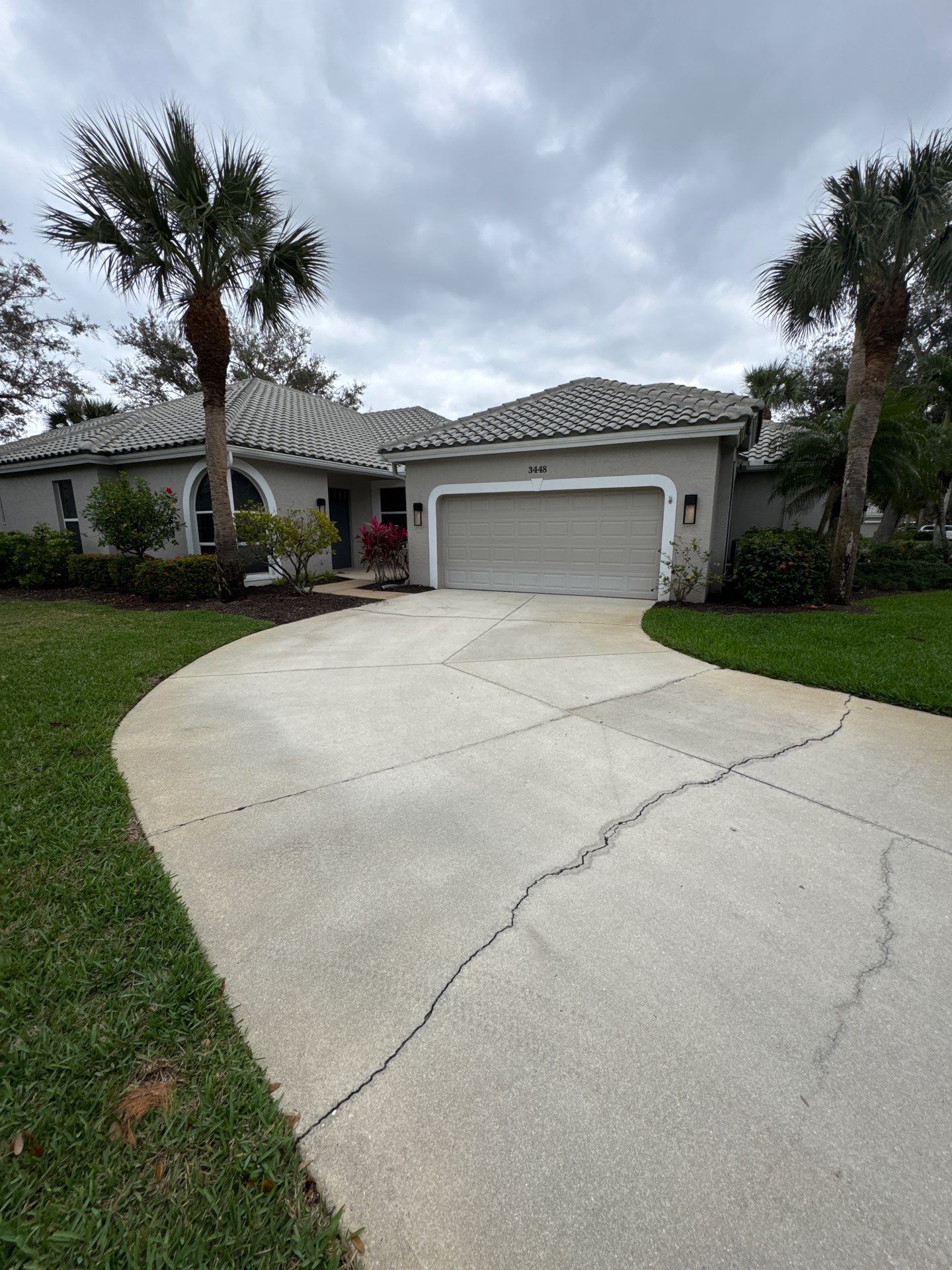 Concrete Driveway Replacement/Lake Crest Pelican landing by Old Town Pavers Llc