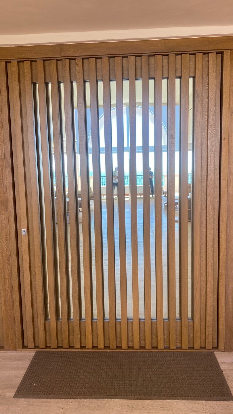 7774 - FISHER ISLAND by Impact Precious Wood Inc.