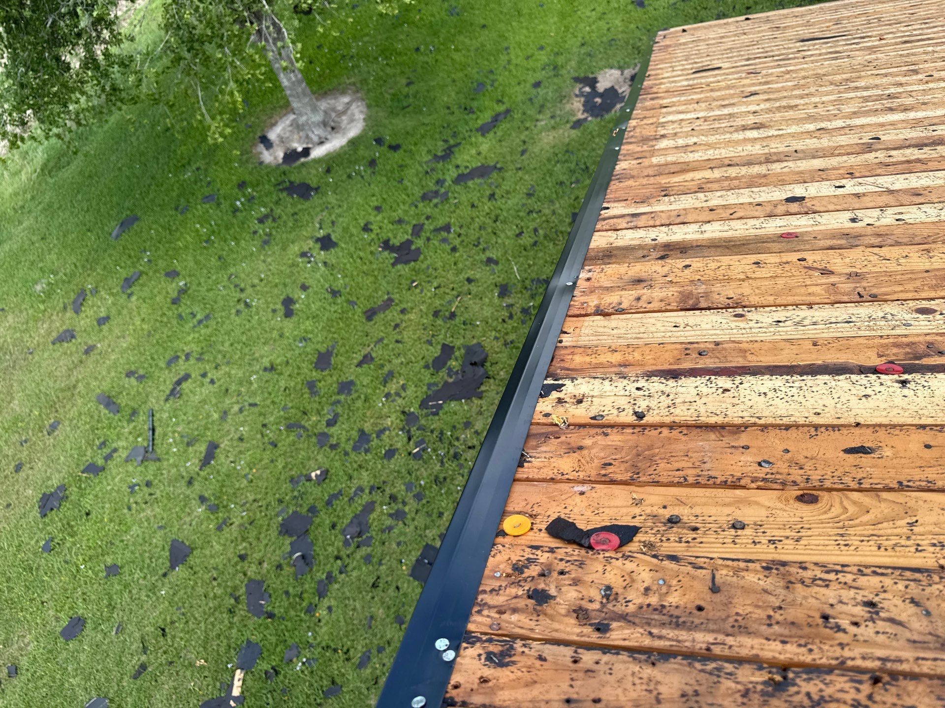 Roof Replacement louise by Roof Repair Company