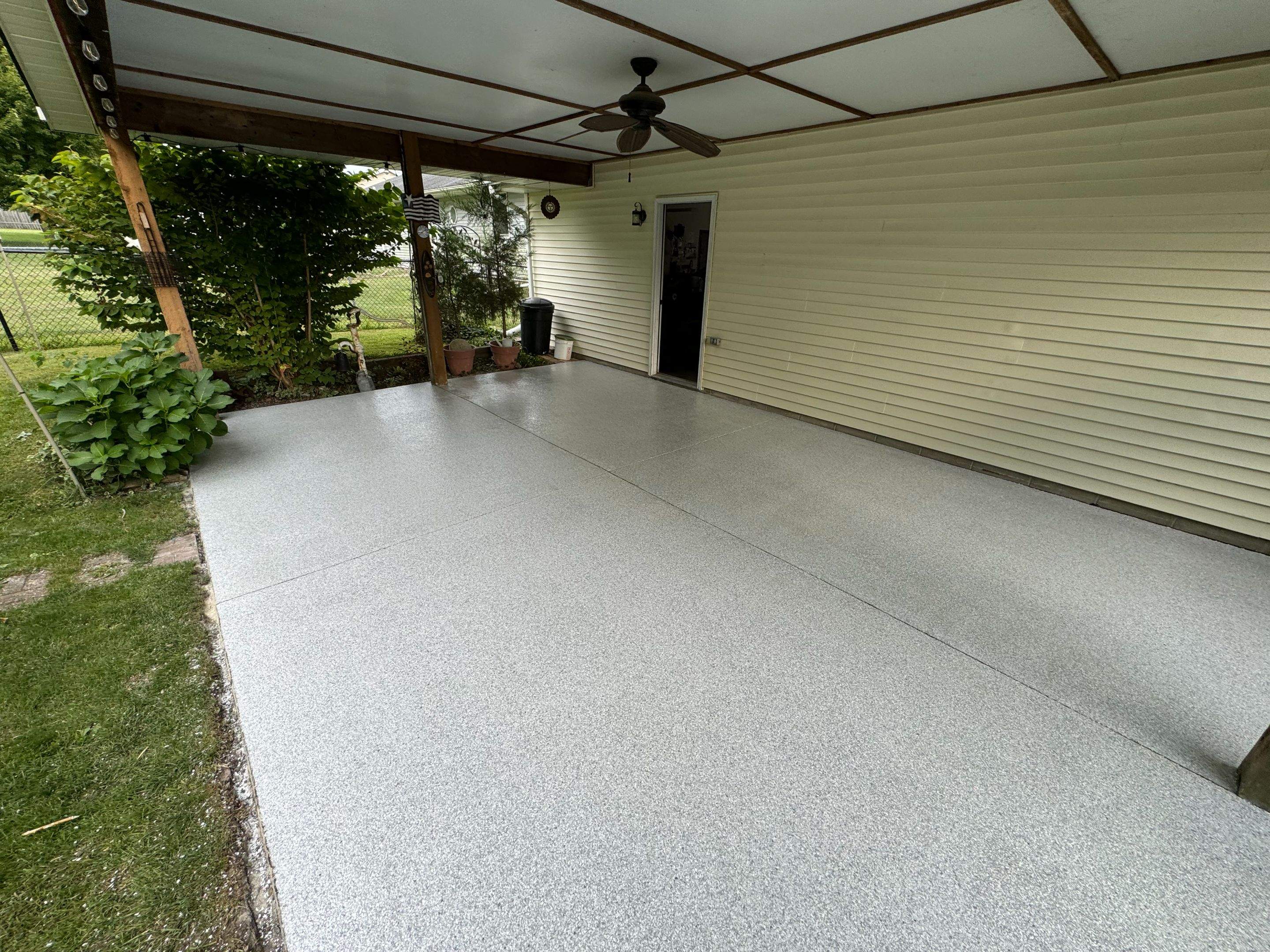 Ash Patio Eureka by Loud Bros