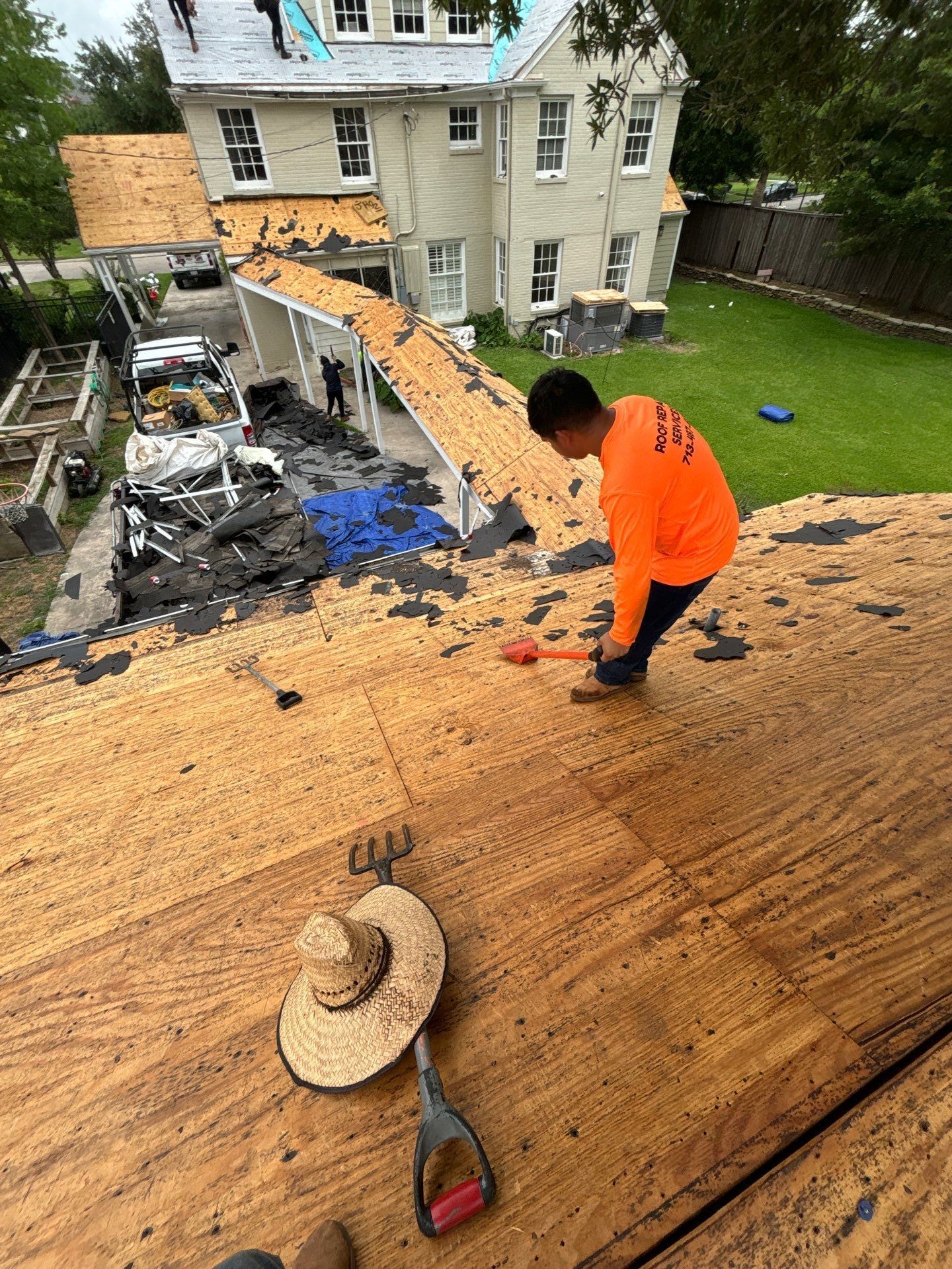 Roof Replacement Houston by Roof Repair Company