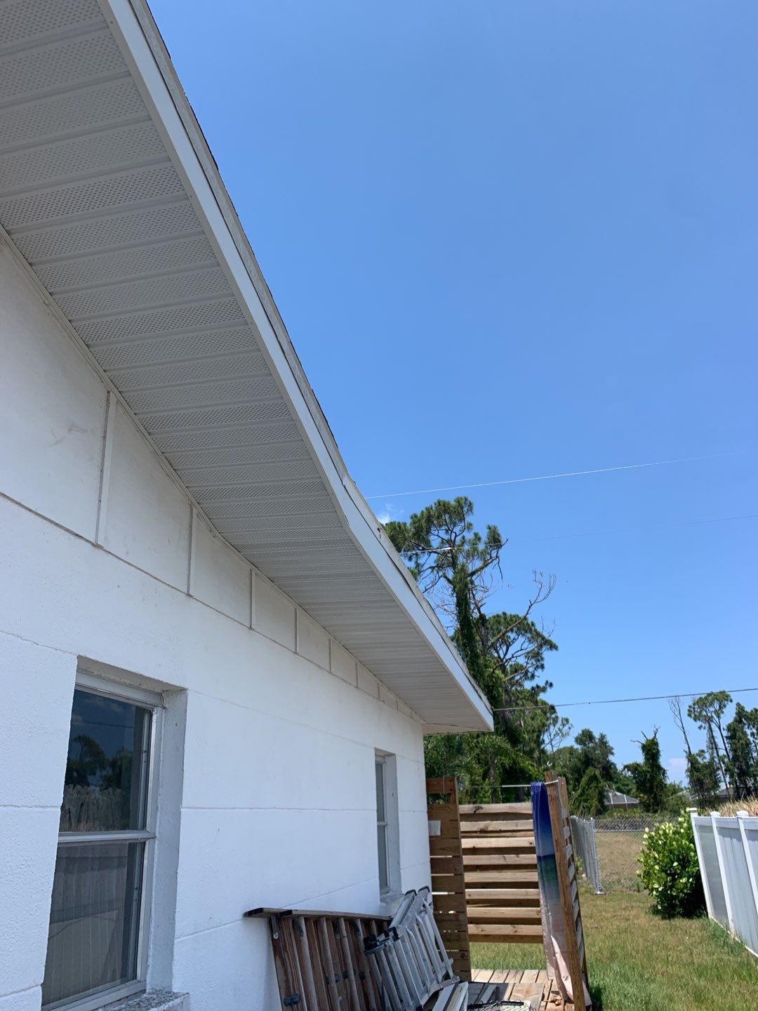 Soffit and Fascia Replacement in Englewood FL by Gutter Professors