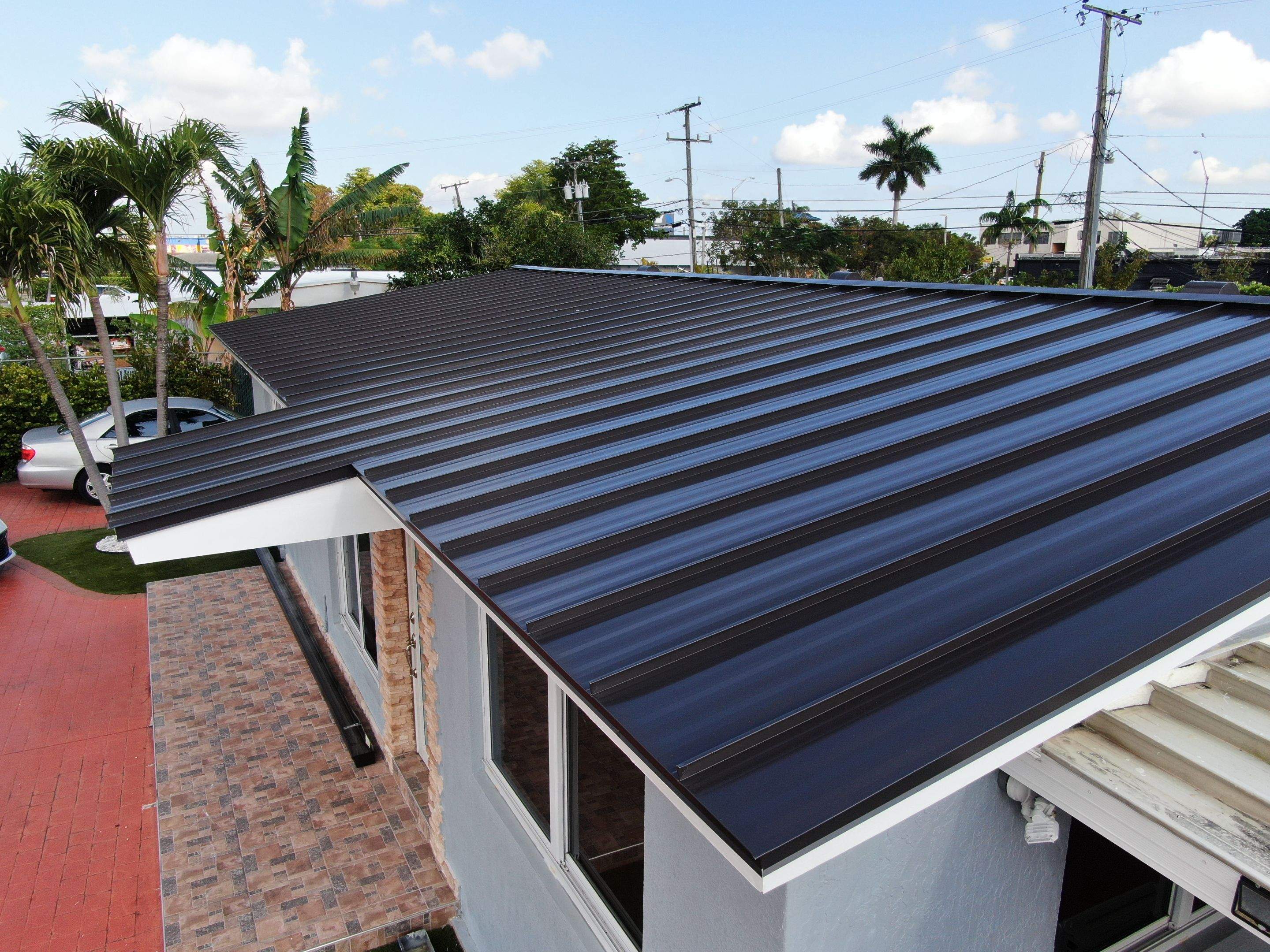 Metal Roof - Galvalume - Dark Bronze by Istueta Roofing