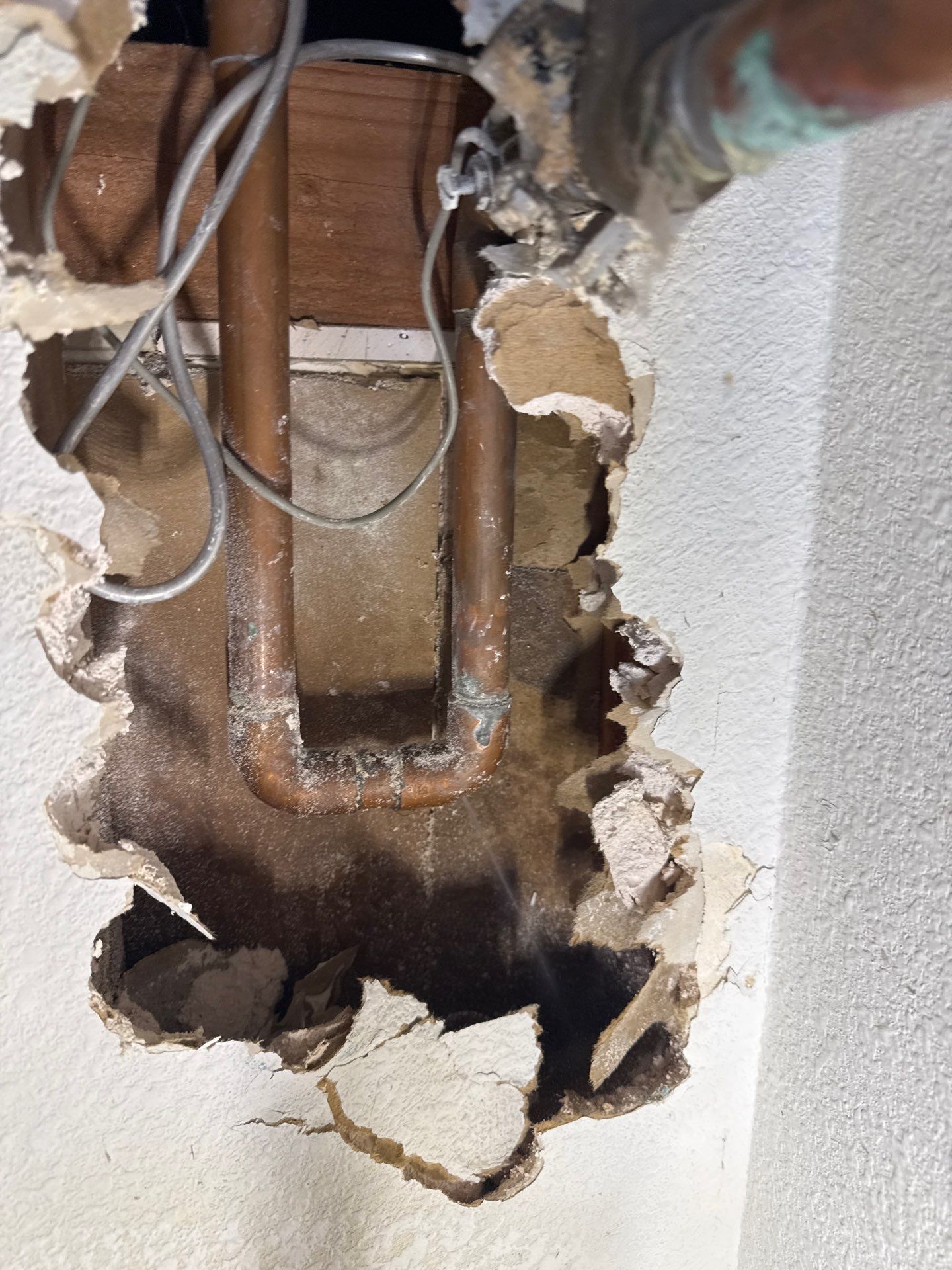  bursted pipe by Us Plumbing 