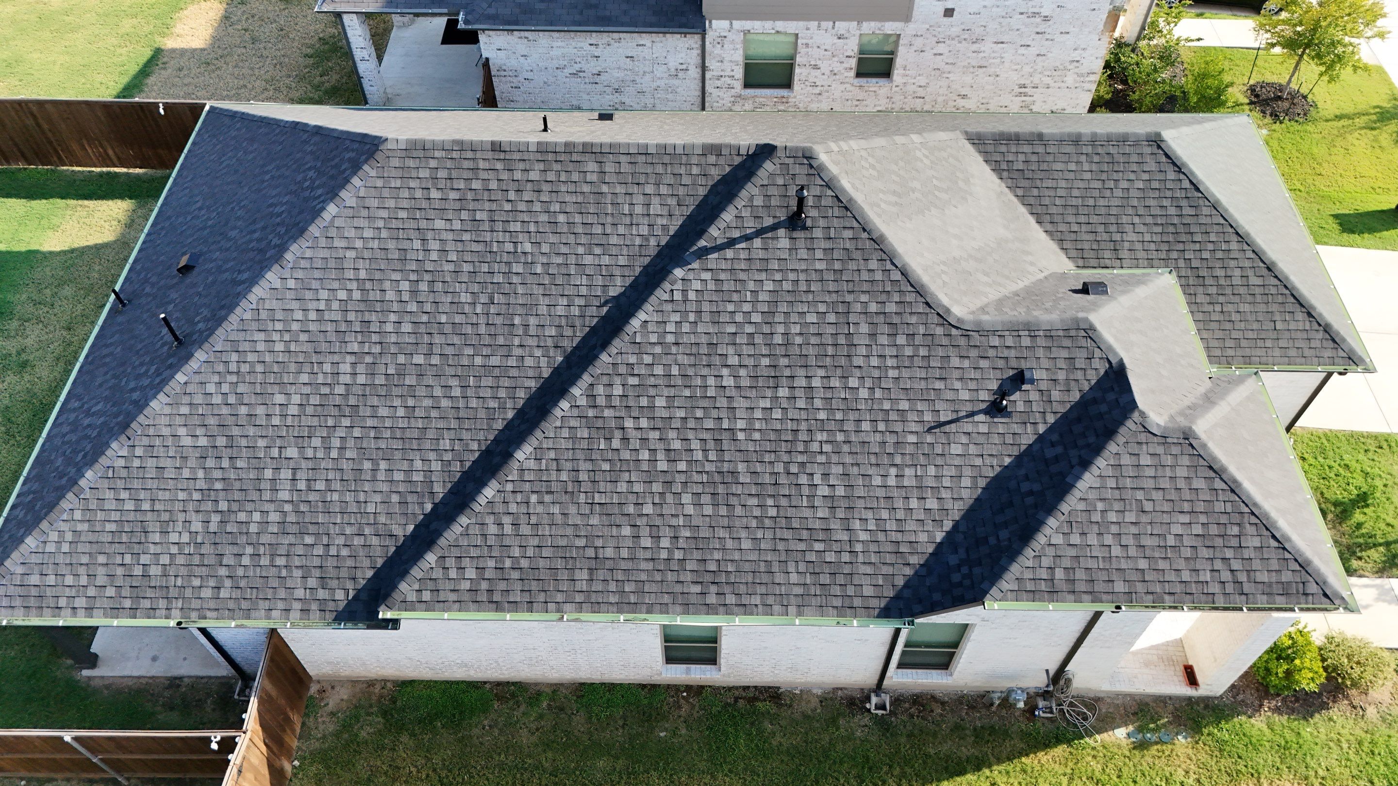Impact-Rated Architectural Shingle Roof Replacement in Royse City by Armor Roofing | Exteriors