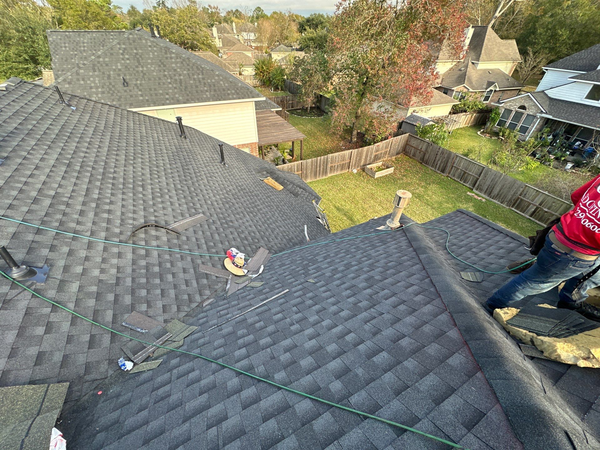 GAF HDZ CHARCOAL W/ PREMIUM RIDGE Z by Motion Roofing