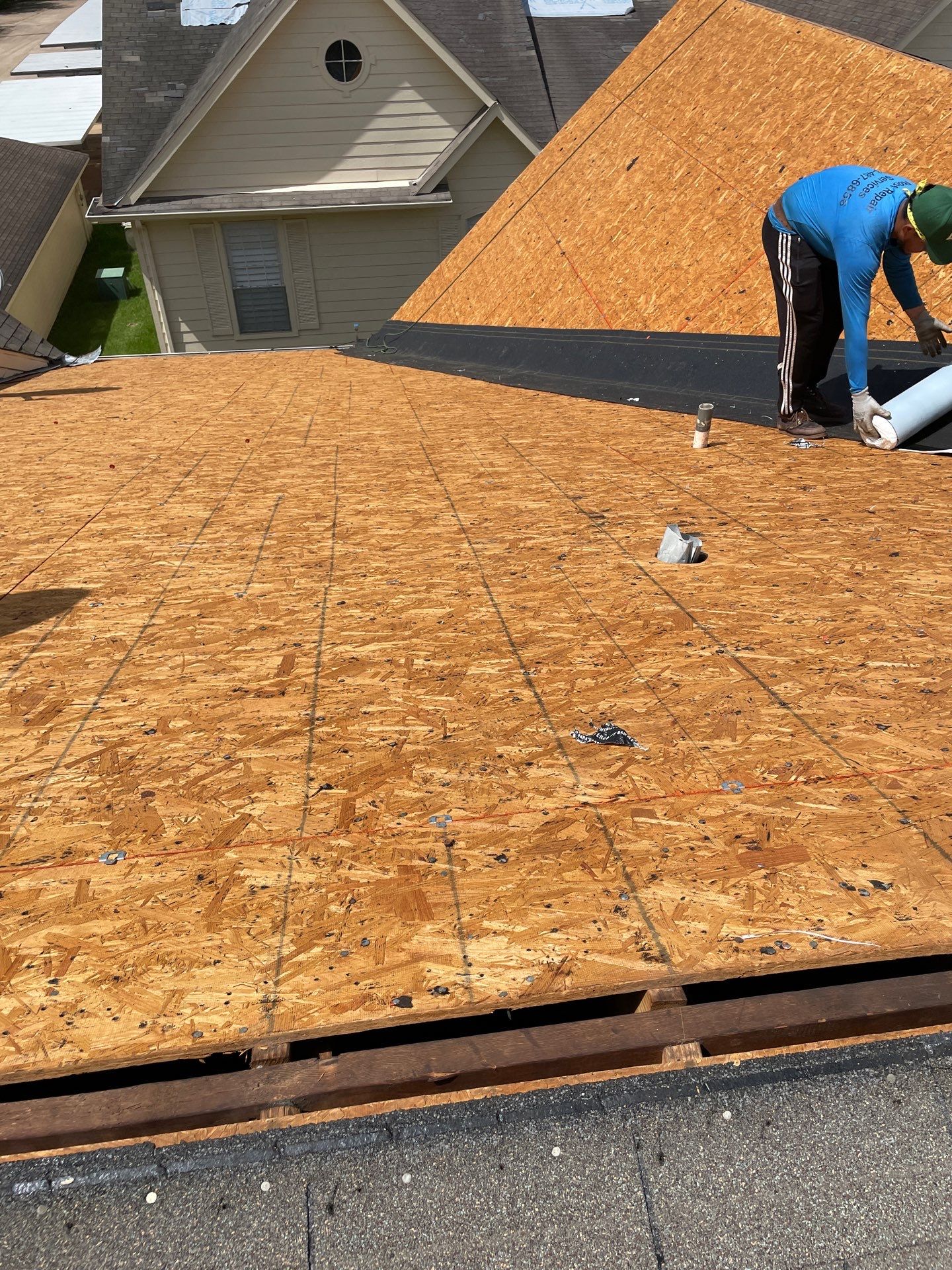 Residential Roofing Installation using Owen's Corning Duration (Lifetime) Shingles by Roof Repair Company