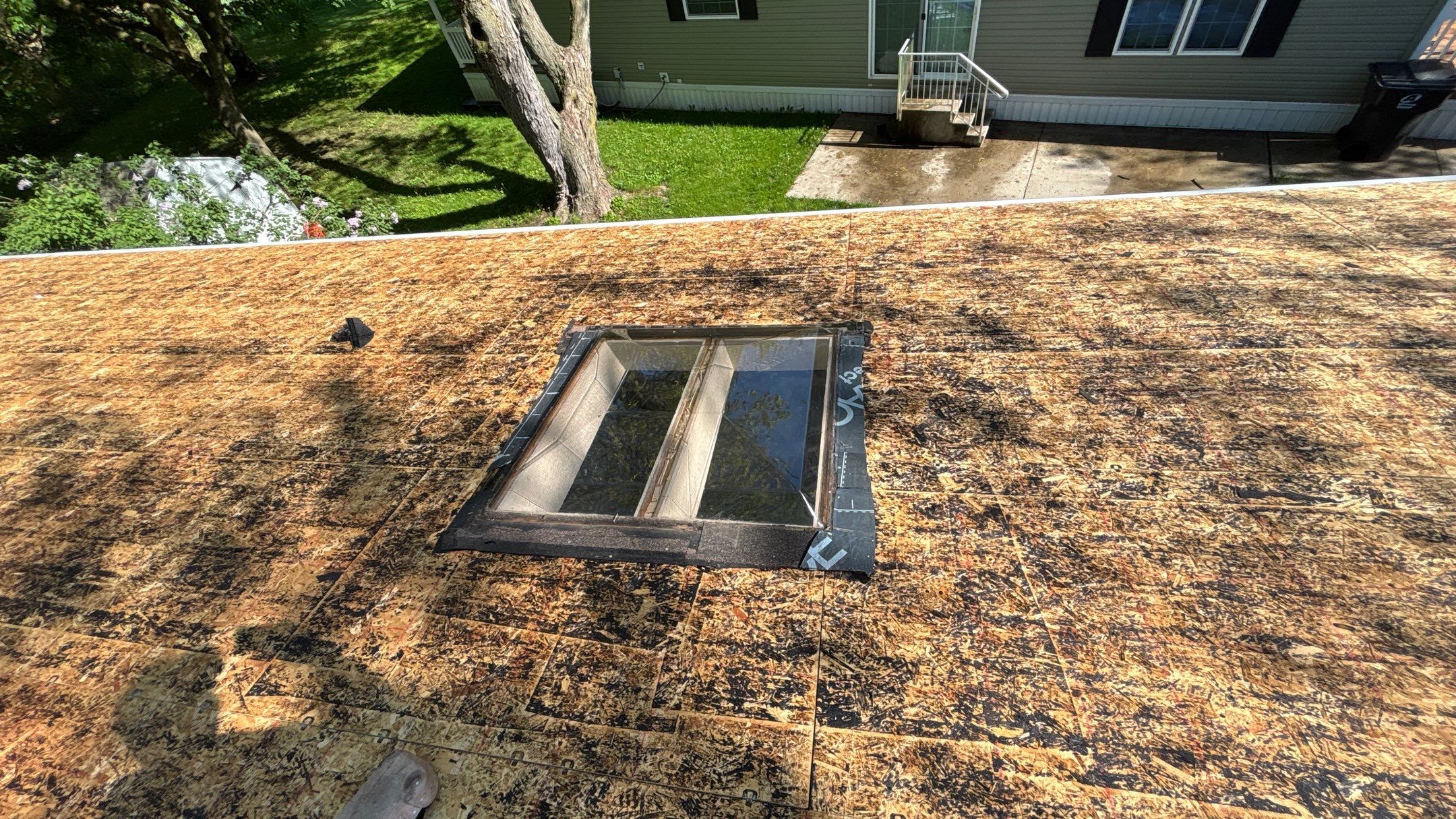 Roof Replacement using Owens Corning Brownwood by 180 Contractors