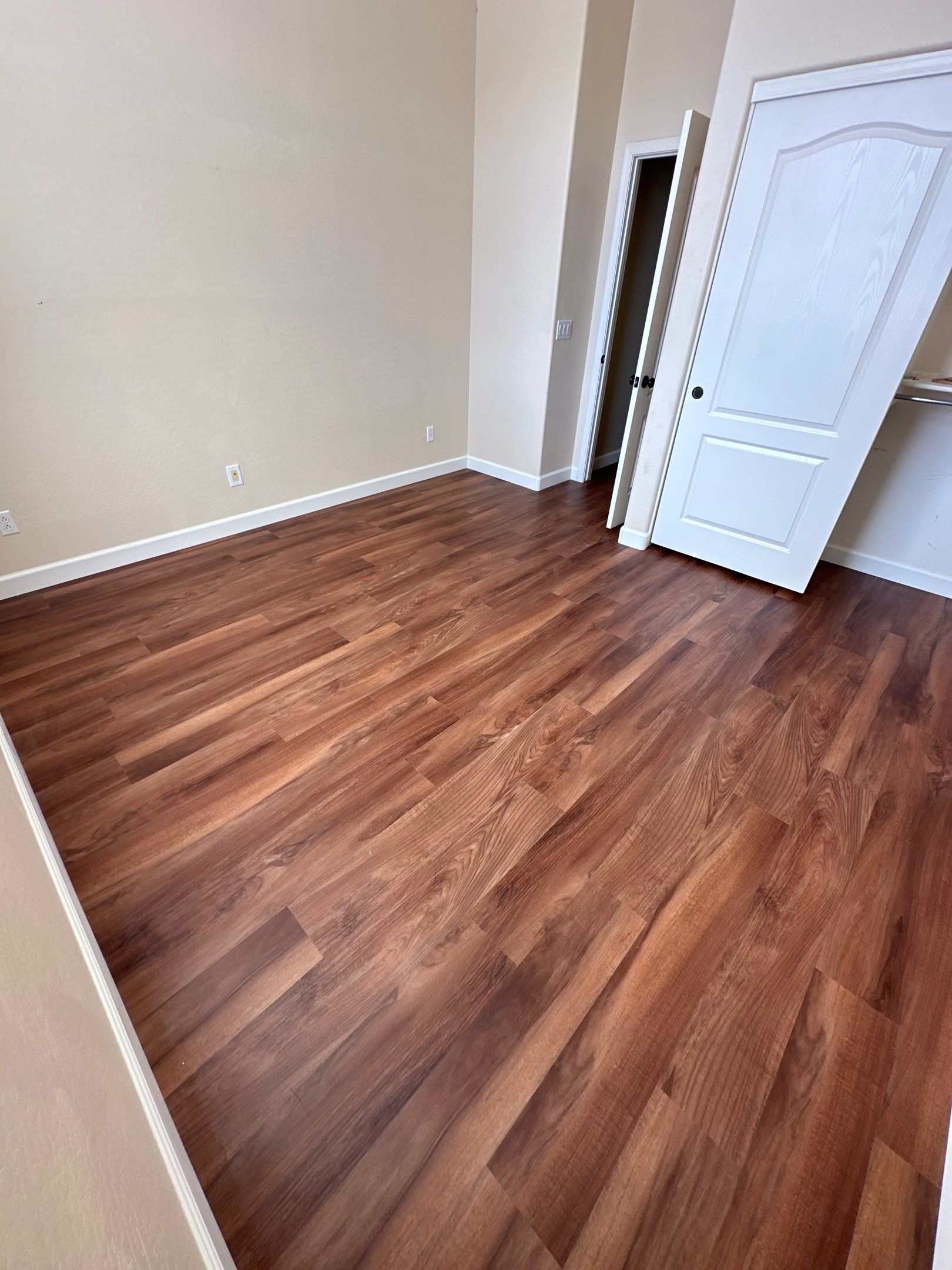 Luxury Vinyl Plank Flooring  by Footprints Floors of Chandler 